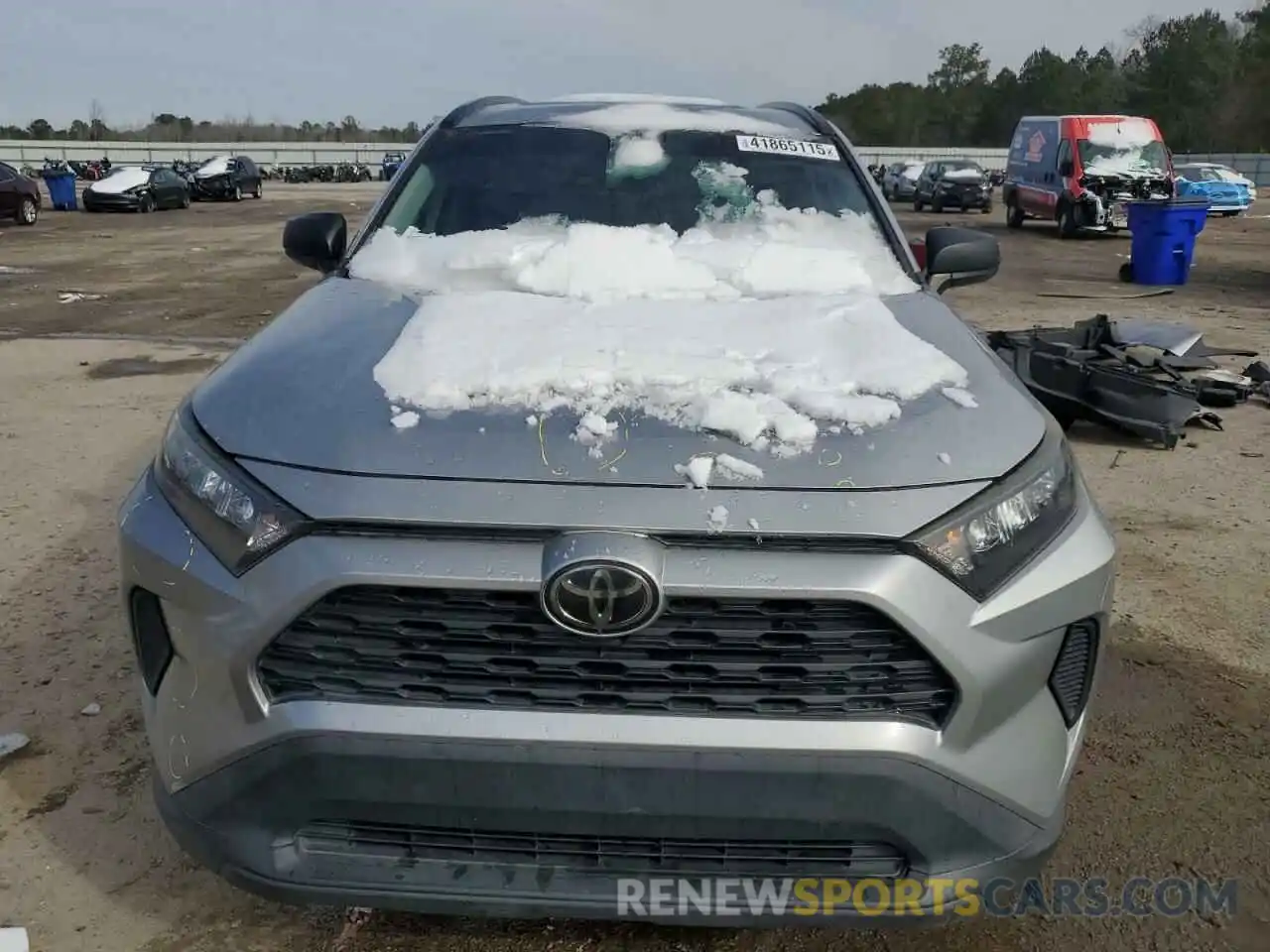 5 Photograph of a damaged car 2T3H1RFVXKW016549 TOYOTA RAV4 2019