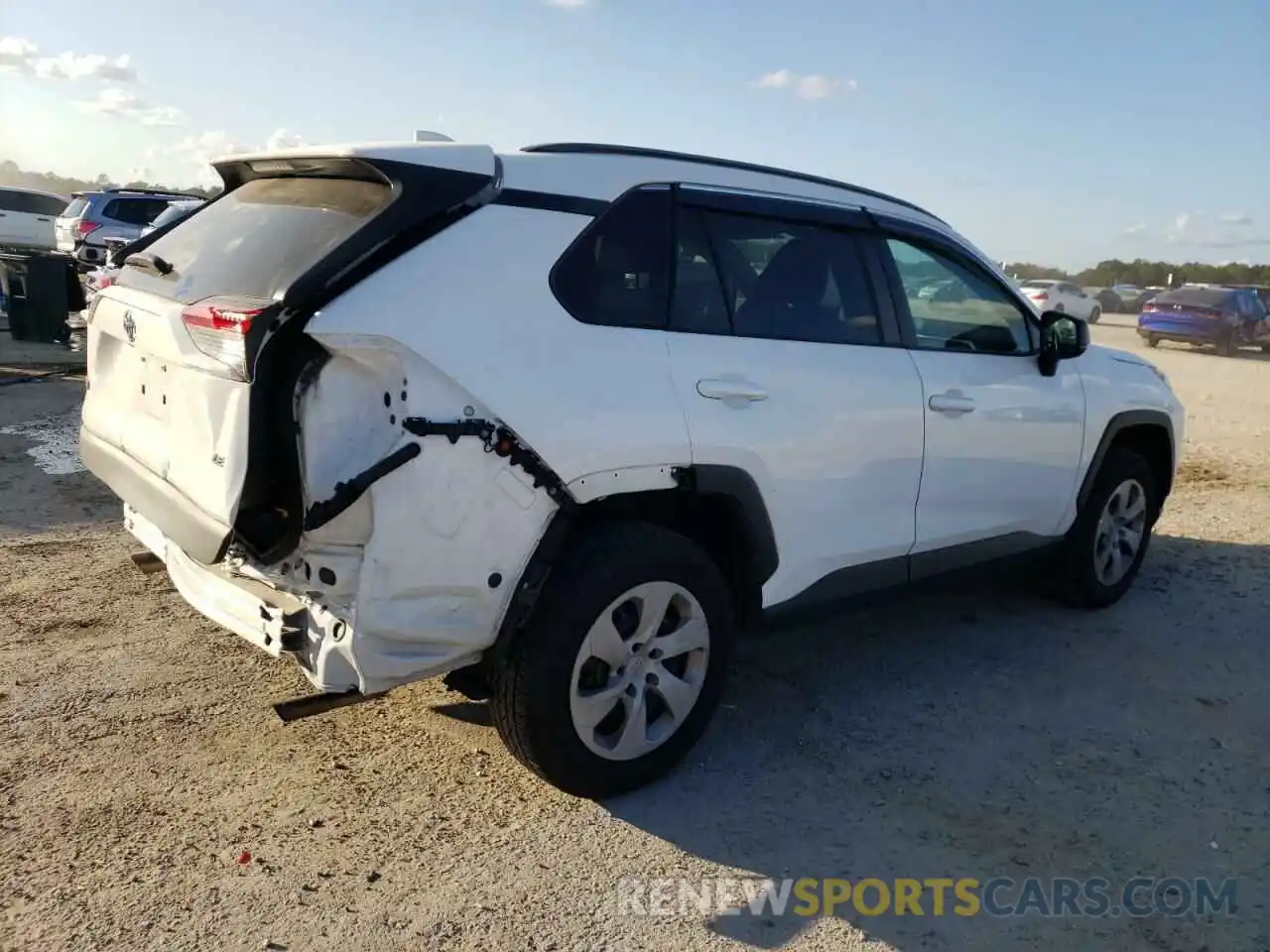 3 Photograph of a damaged car 2T3H1RFVXKW020732 TOYOTA RAV4 2019