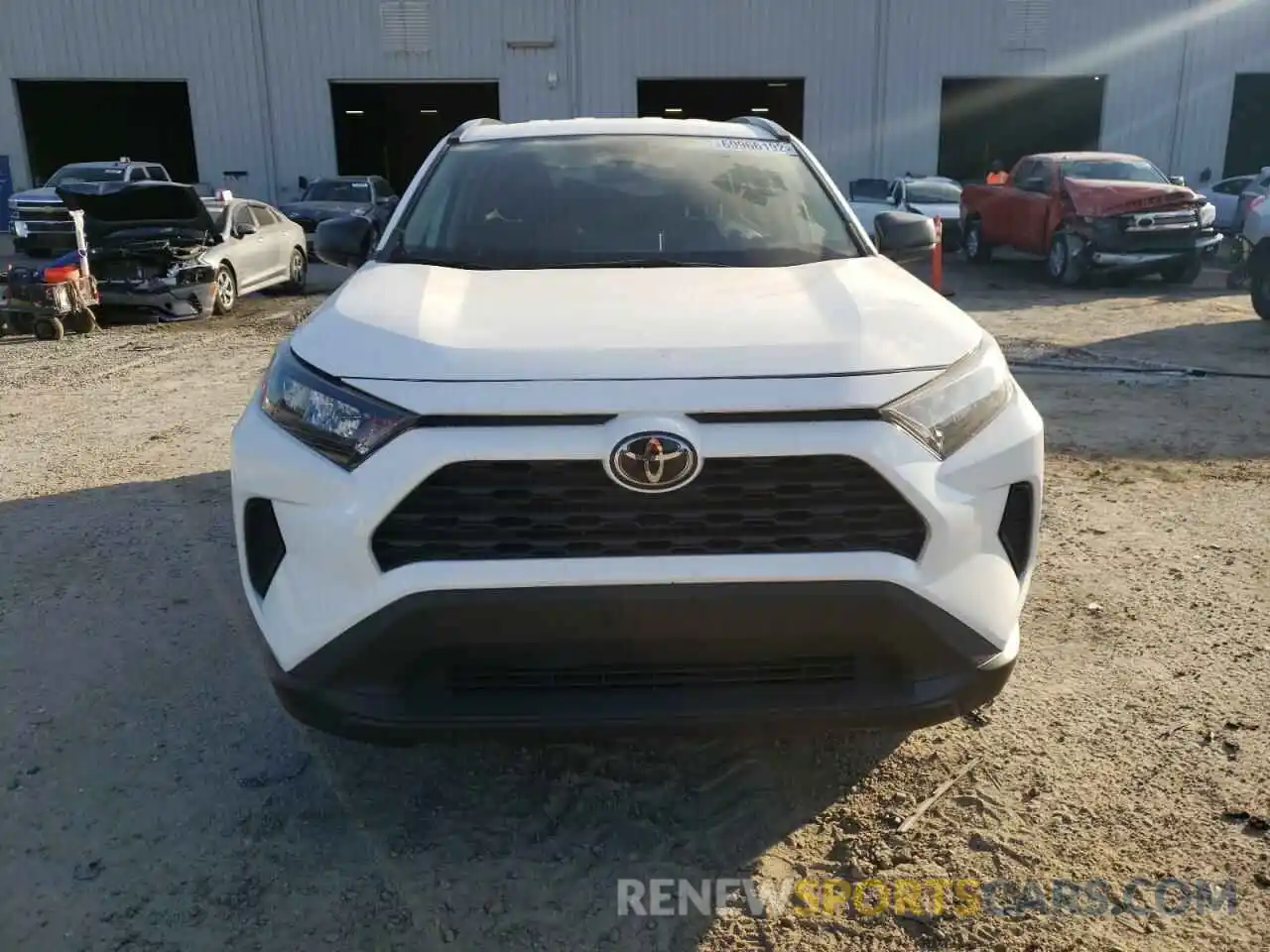 5 Photograph of a damaged car 2T3H1RFVXKW020732 TOYOTA RAV4 2019