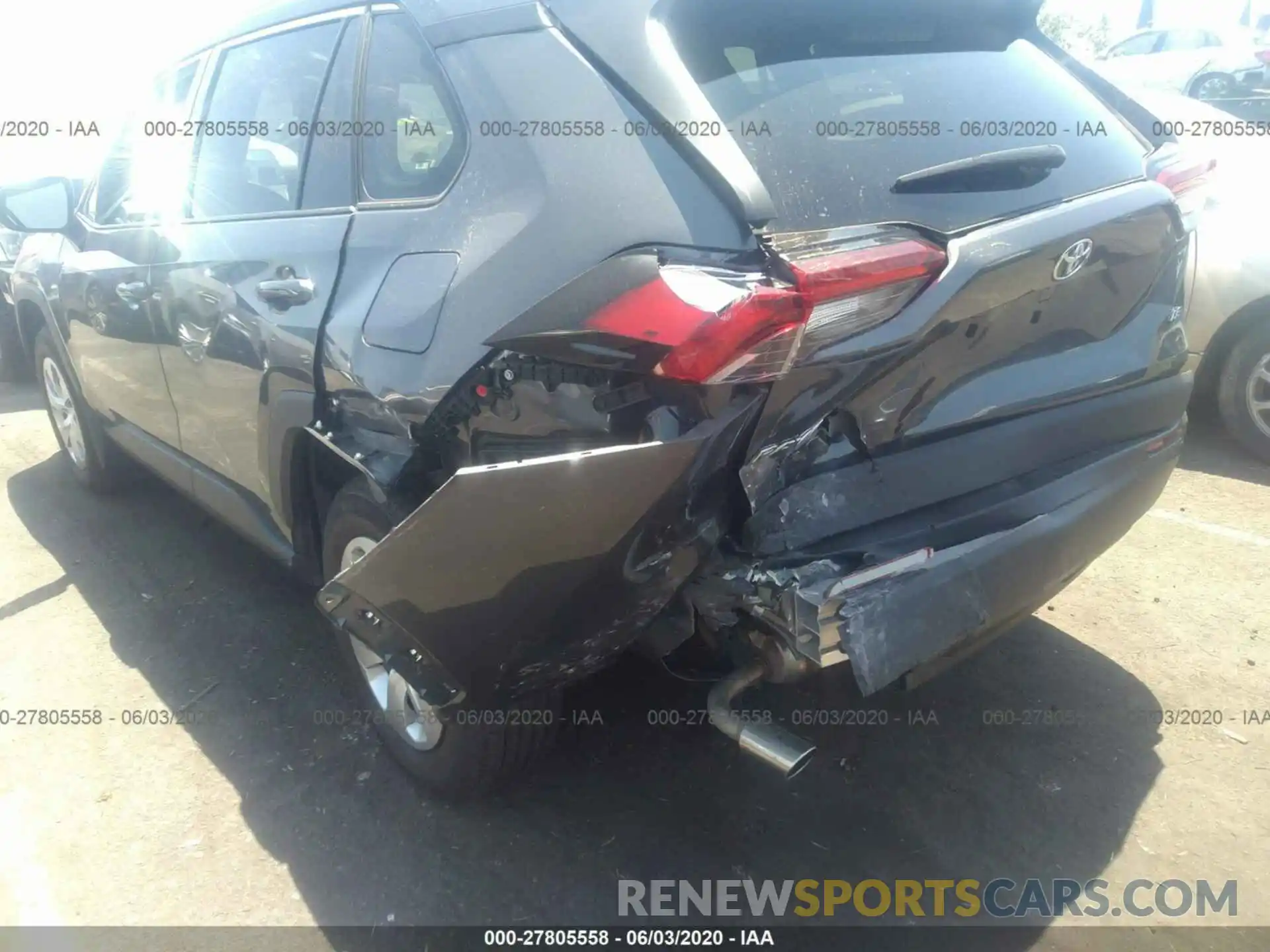 6 Photograph of a damaged car 2T3H1RFVXKW025249 TOYOTA RAV4 2019