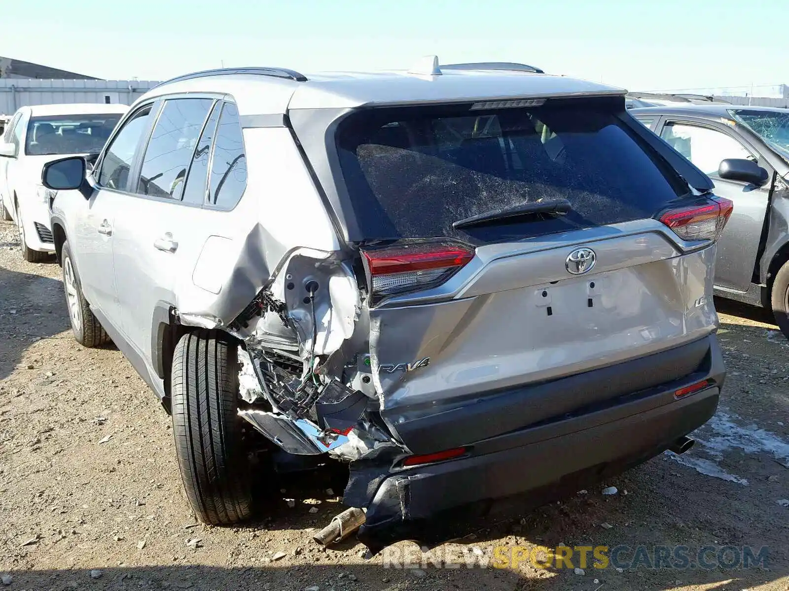 3 Photograph of a damaged car 2T3H1RFVXKW029088 TOYOTA RAV4 2019