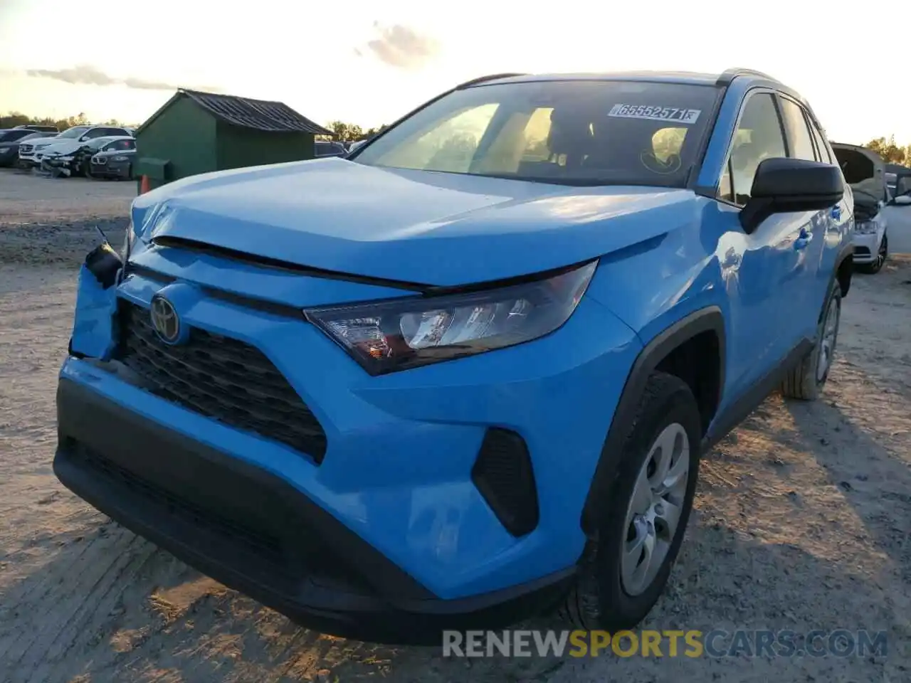 2 Photograph of a damaged car 2T3H1RFVXKW034064 TOYOTA RAV4 2019