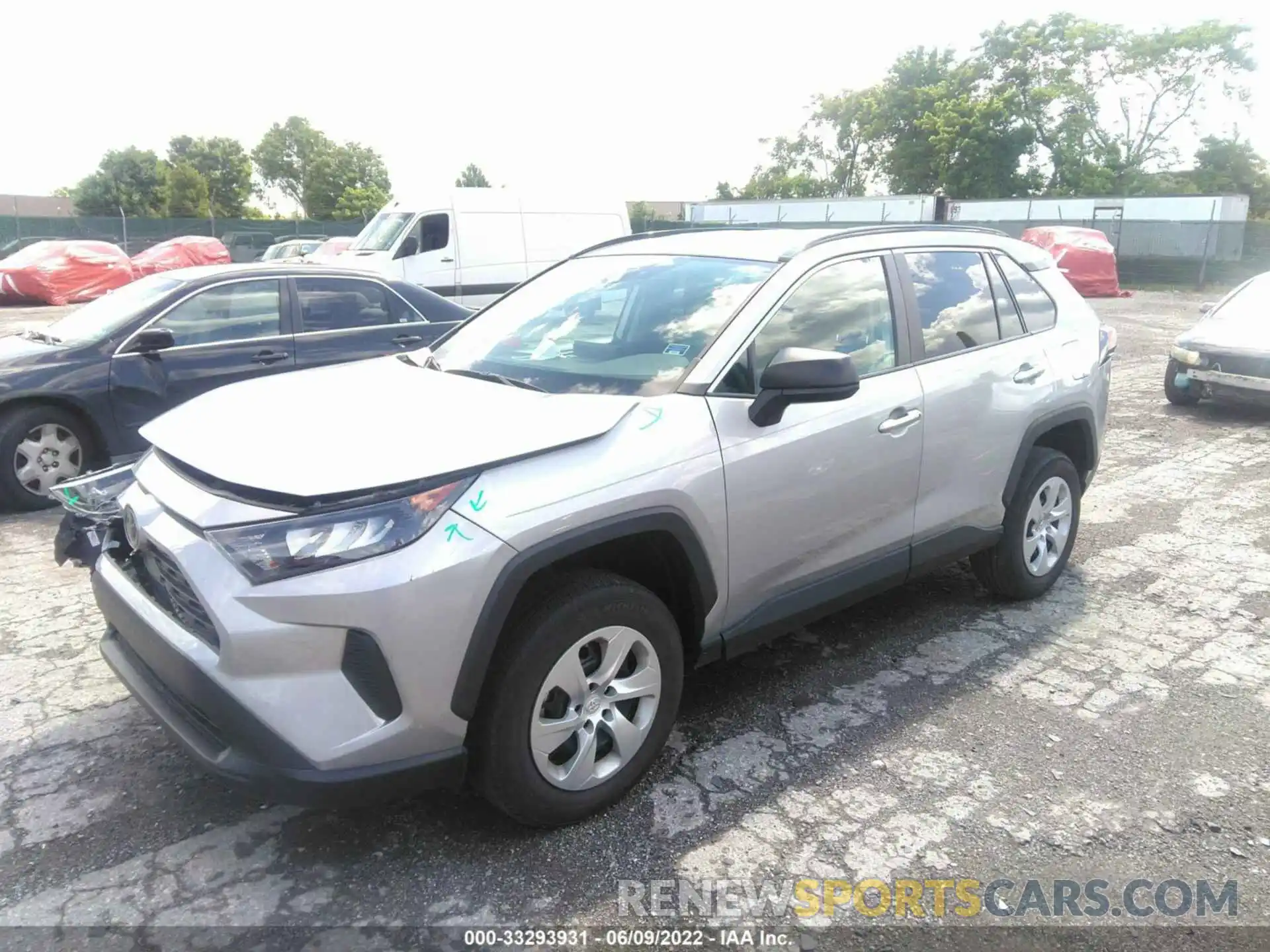 2 Photograph of a damaged car 2T3H1RFVXKW039202 TOYOTA RAV4 2019