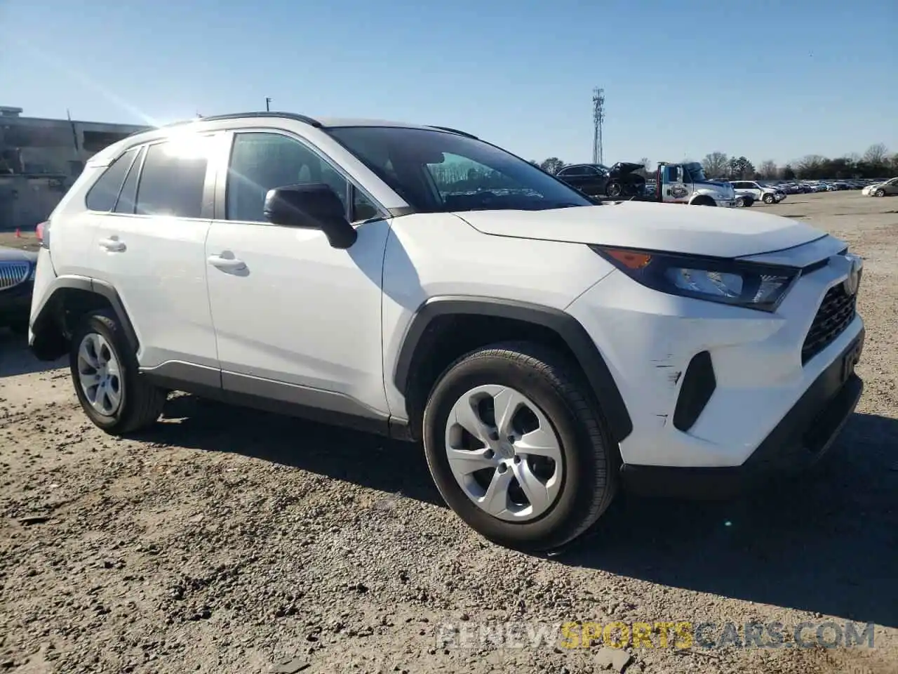 4 Photograph of a damaged car 2T3H1RFVXKW041760 TOYOTA RAV4 2019