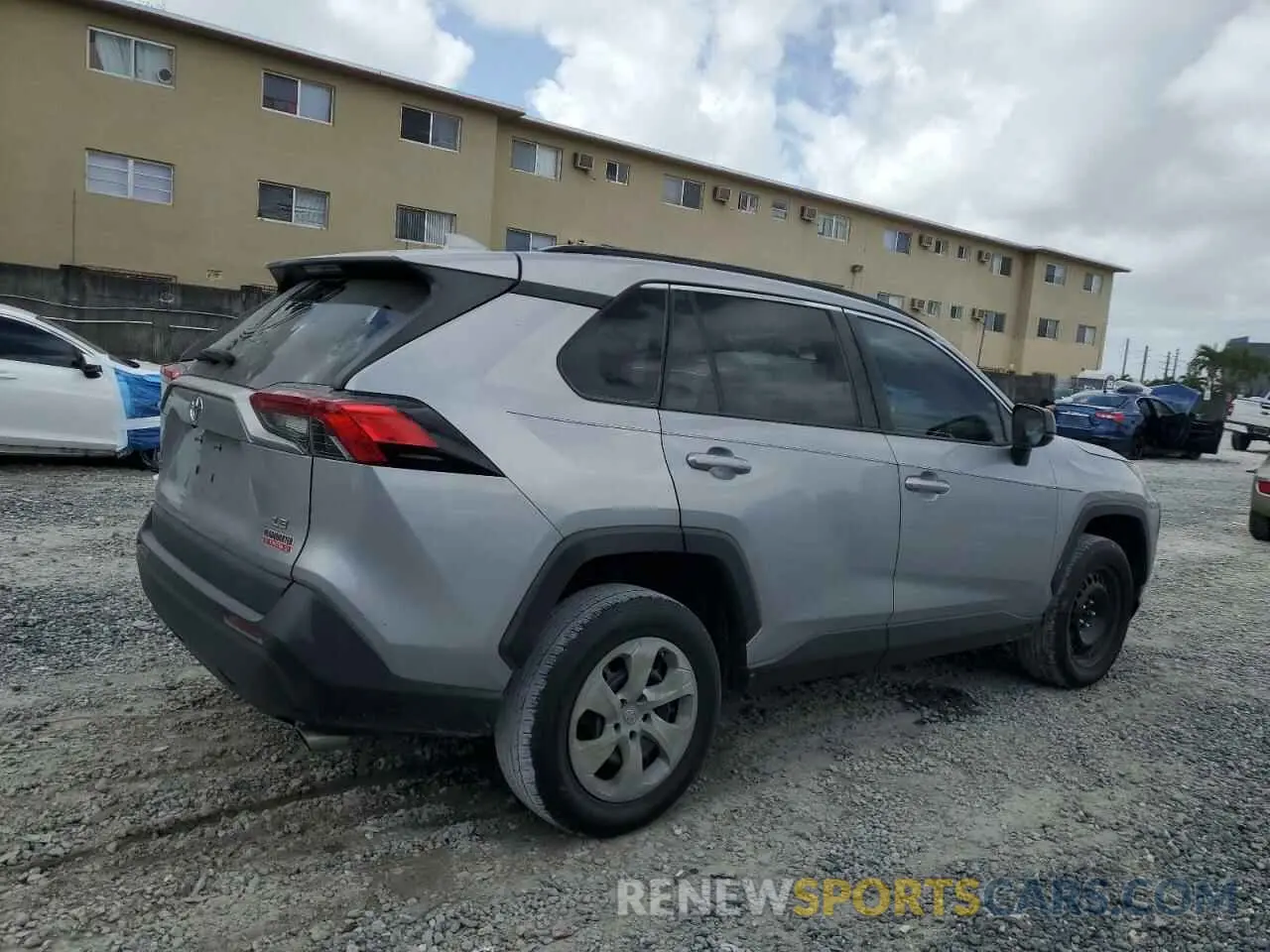 3 Photograph of a damaged car 2T3H1RFVXKW041886 TOYOTA RAV4 2019