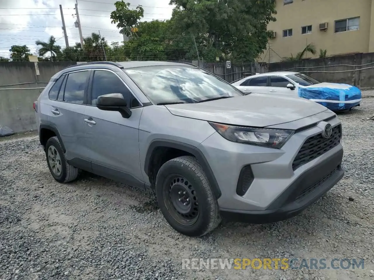 4 Photograph of a damaged car 2T3H1RFVXKW041886 TOYOTA RAV4 2019
