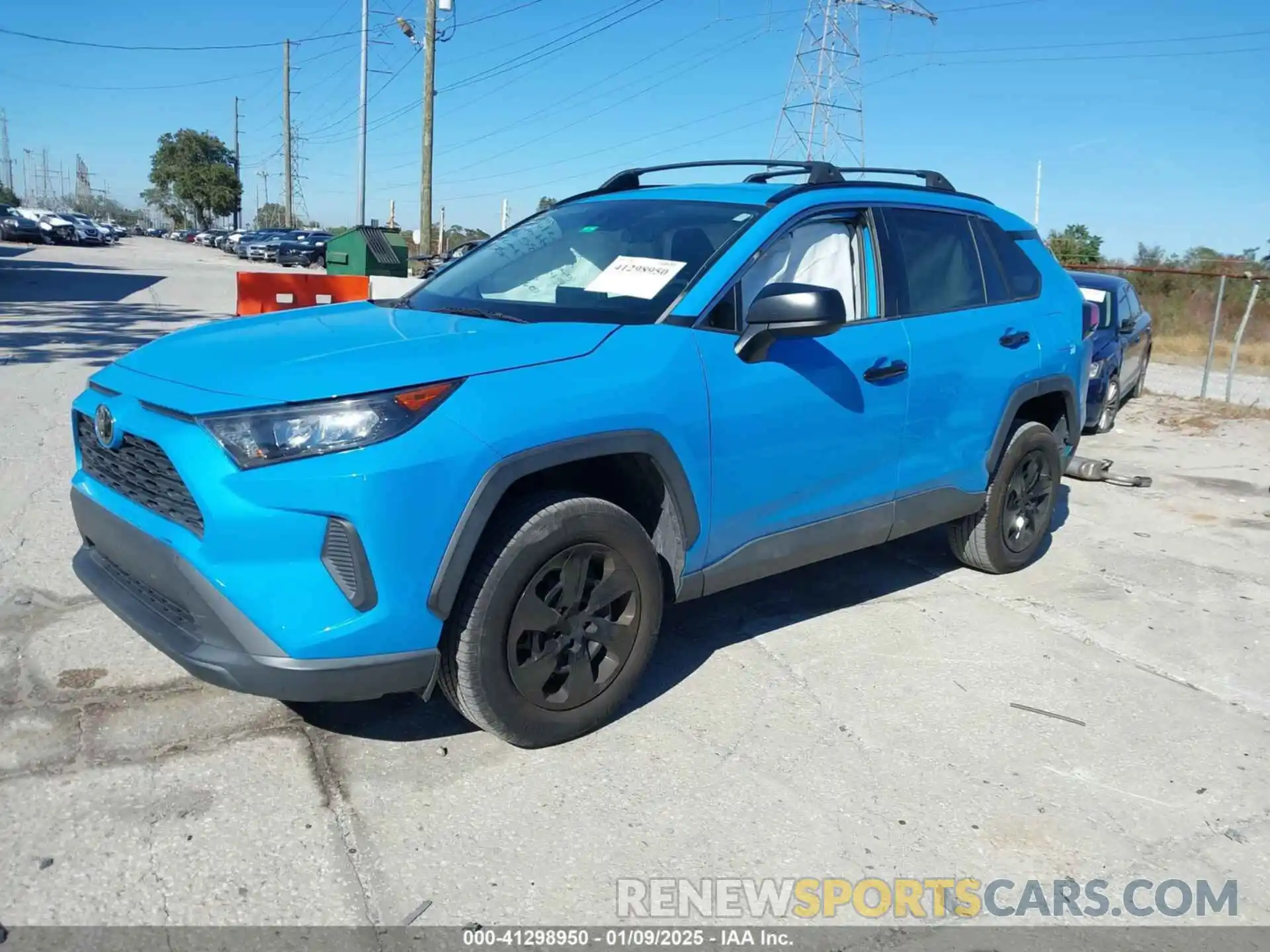 2 Photograph of a damaged car 2T3H1RFVXKW042150 TOYOTA RAV4 2019