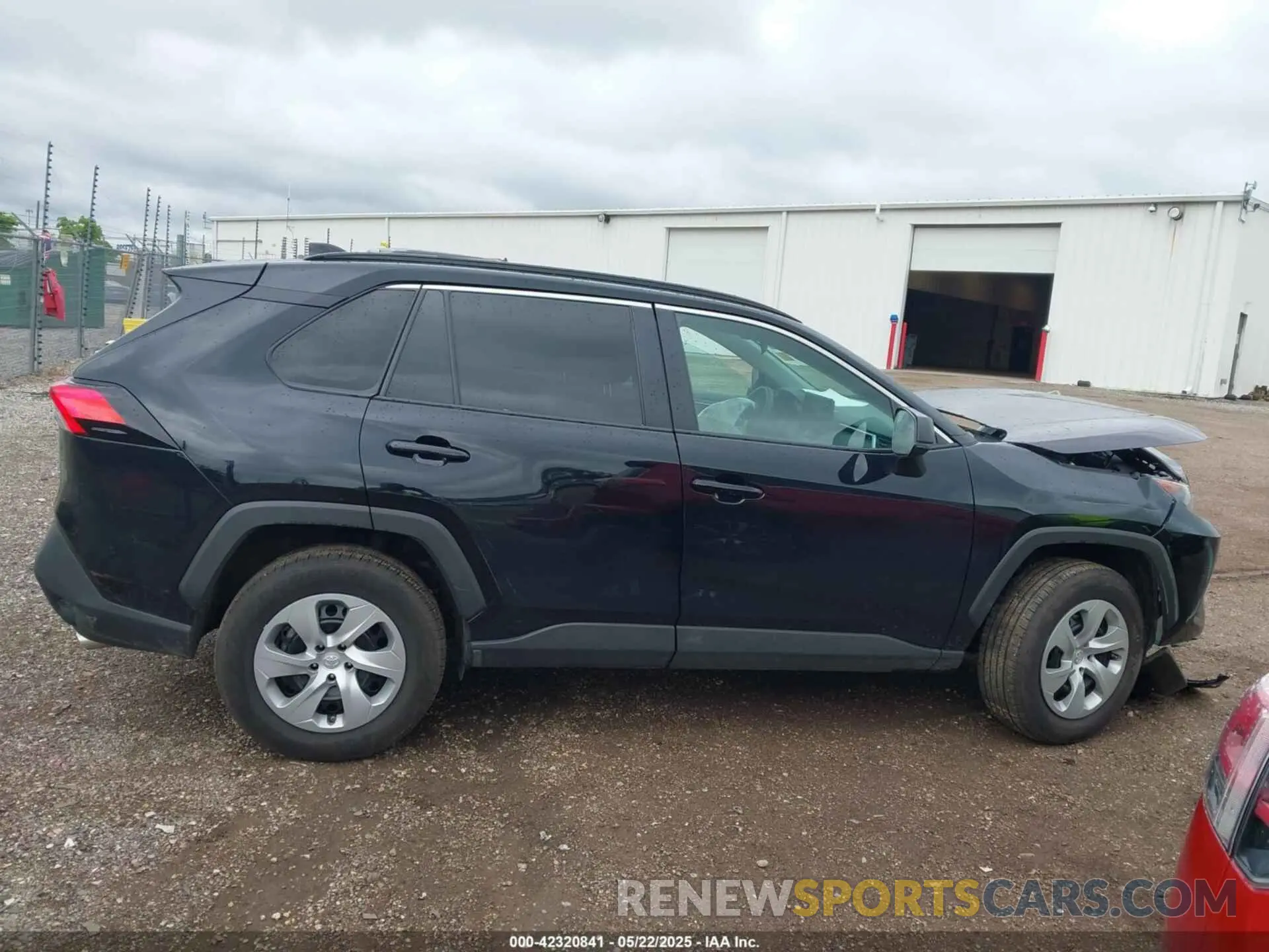 12 Photograph of a damaged car 2T3H1RFVXKW049910 TOYOTA RAV4 2019