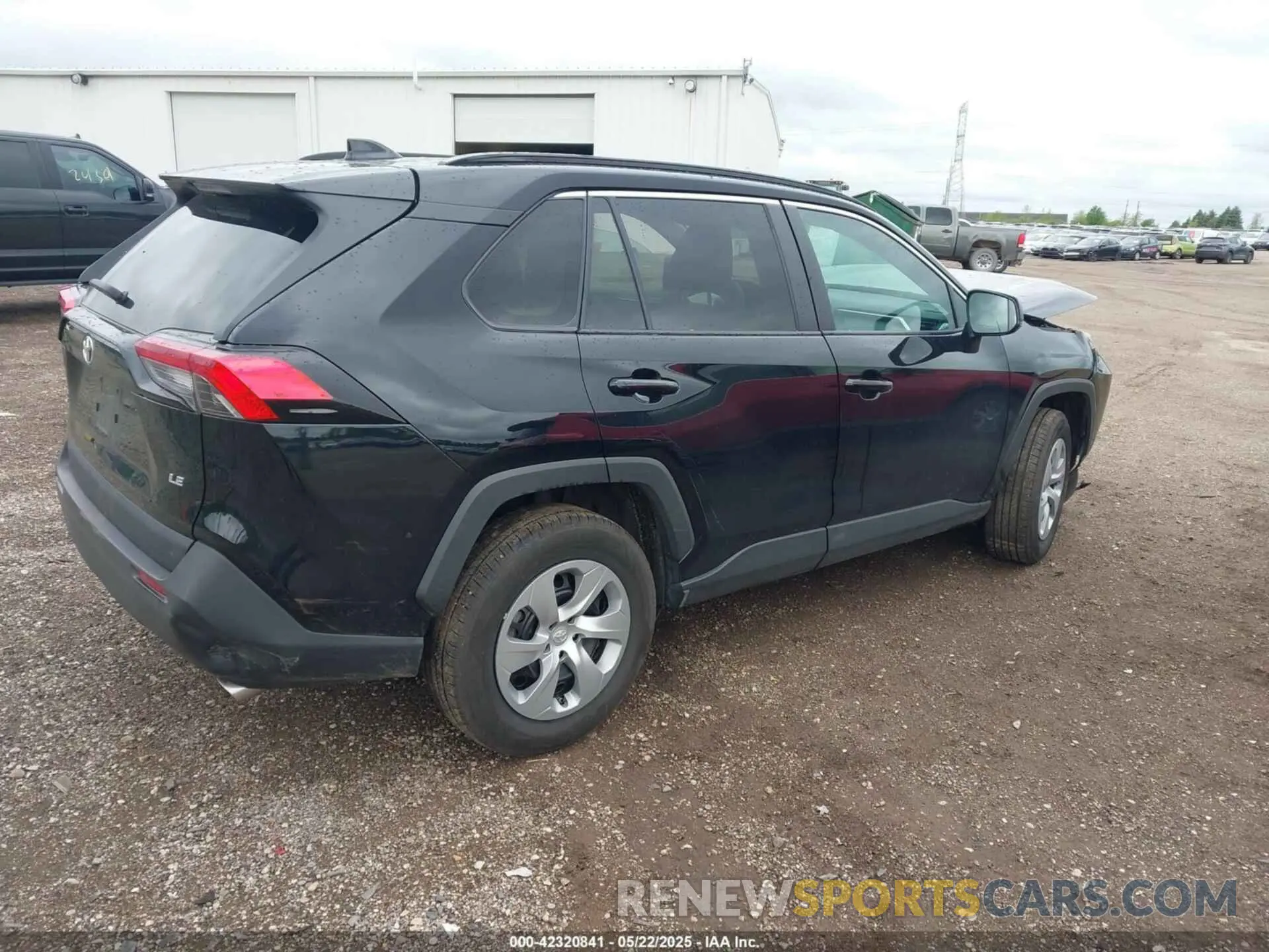 4 Photograph of a damaged car 2T3H1RFVXKW049910 TOYOTA RAV4 2019