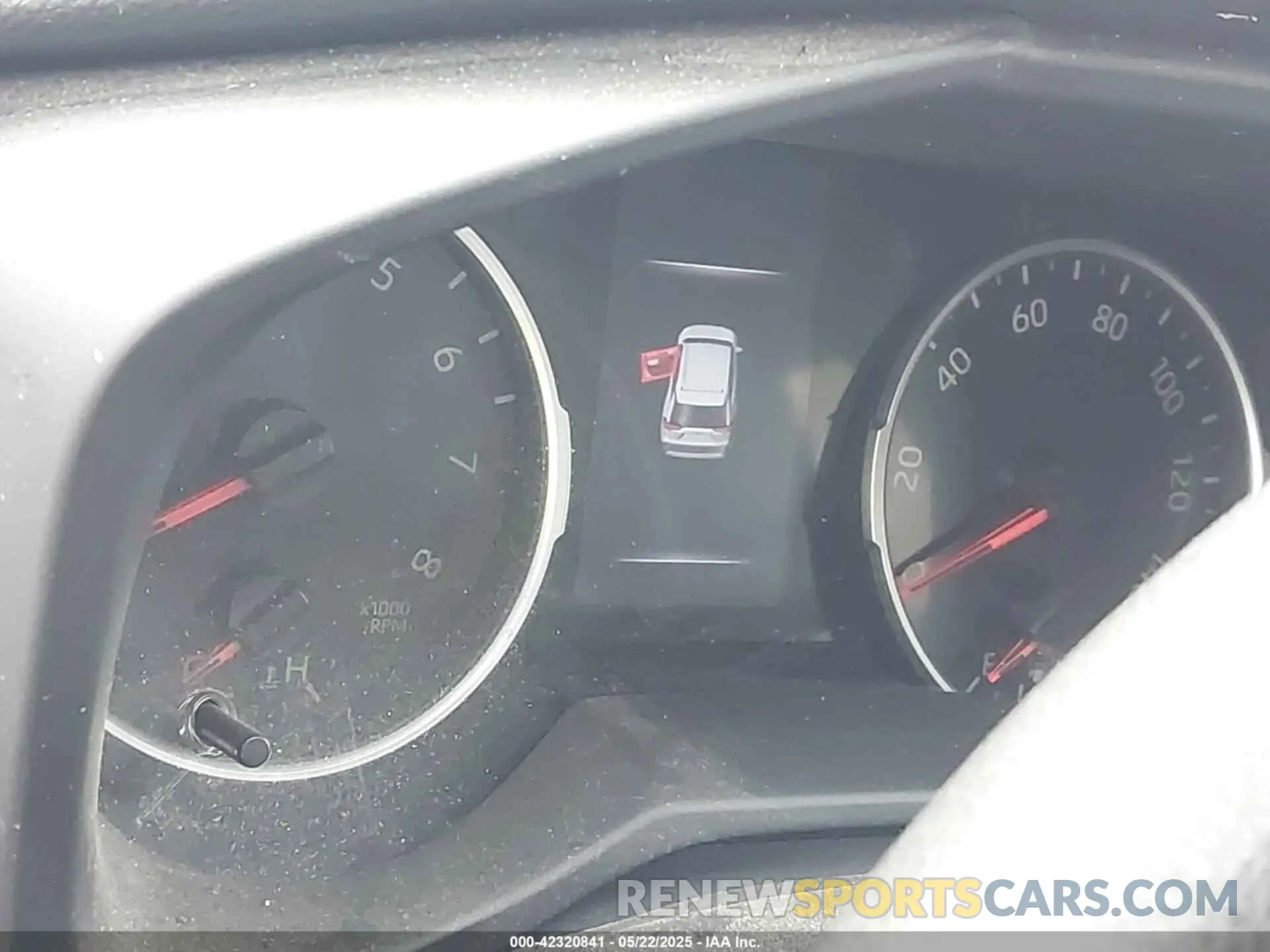 7 Photograph of a damaged car 2T3H1RFVXKW049910 TOYOTA RAV4 2019