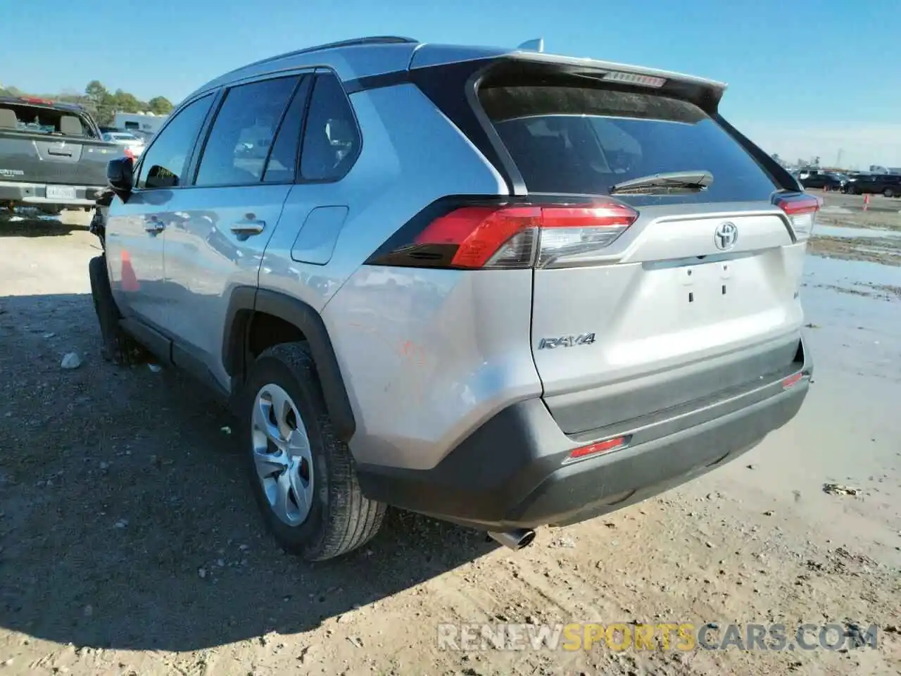 3 Photograph of a damaged car 2T3H1RFVXKW057313 TOYOTA RAV4 2019