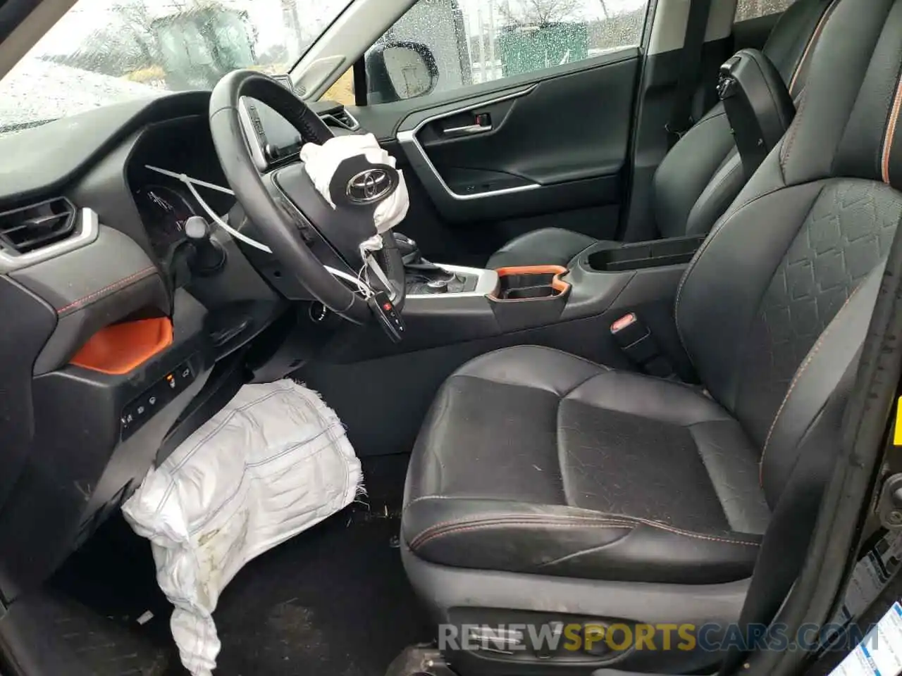 7 Photograph of a damaged car 2T3J1RFV0KC012402 TOYOTA RAV4 2019