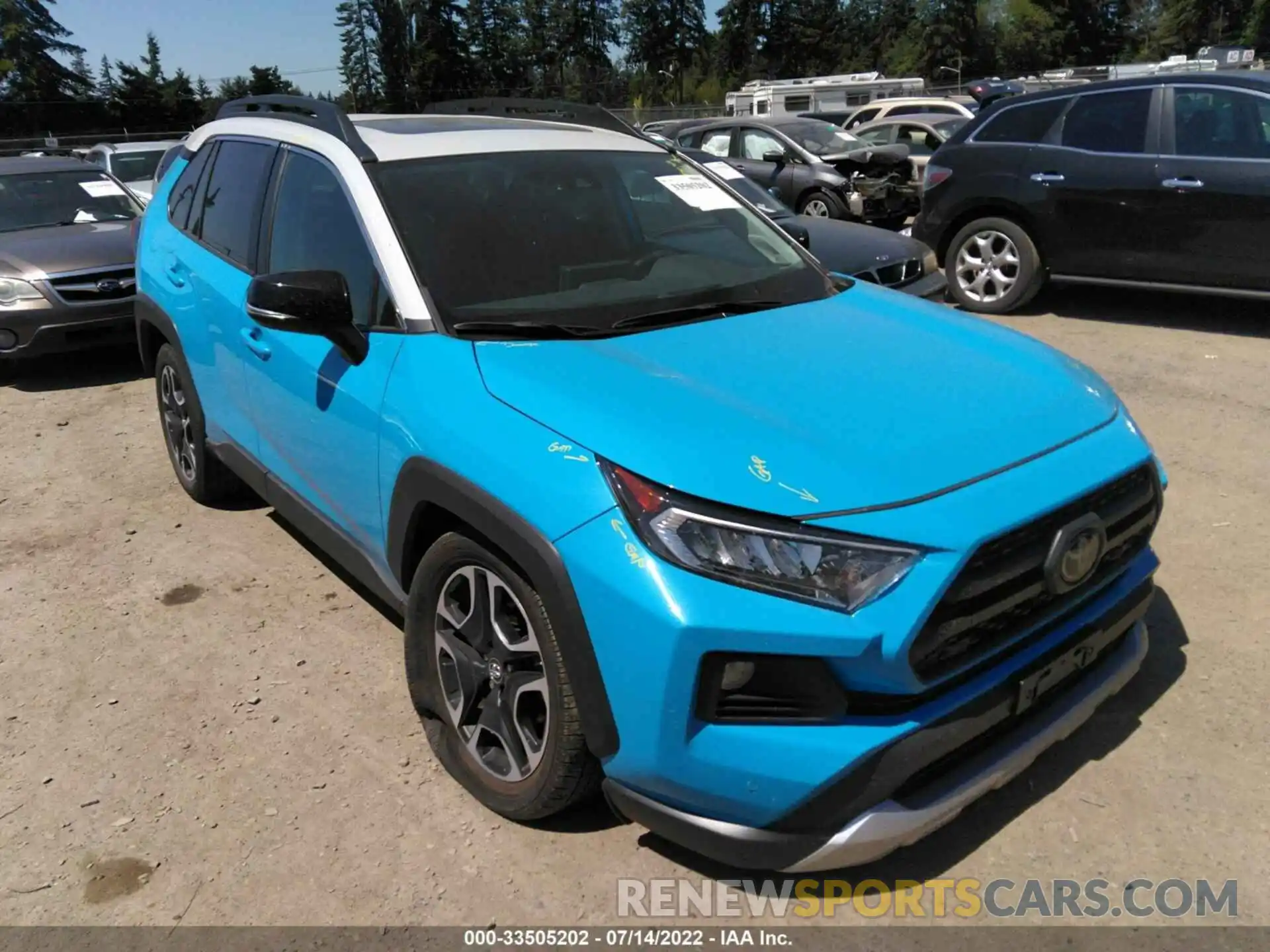 1 Photograph of a damaged car 2T3J1RFV0KC017079 TOYOTA RAV4 2019