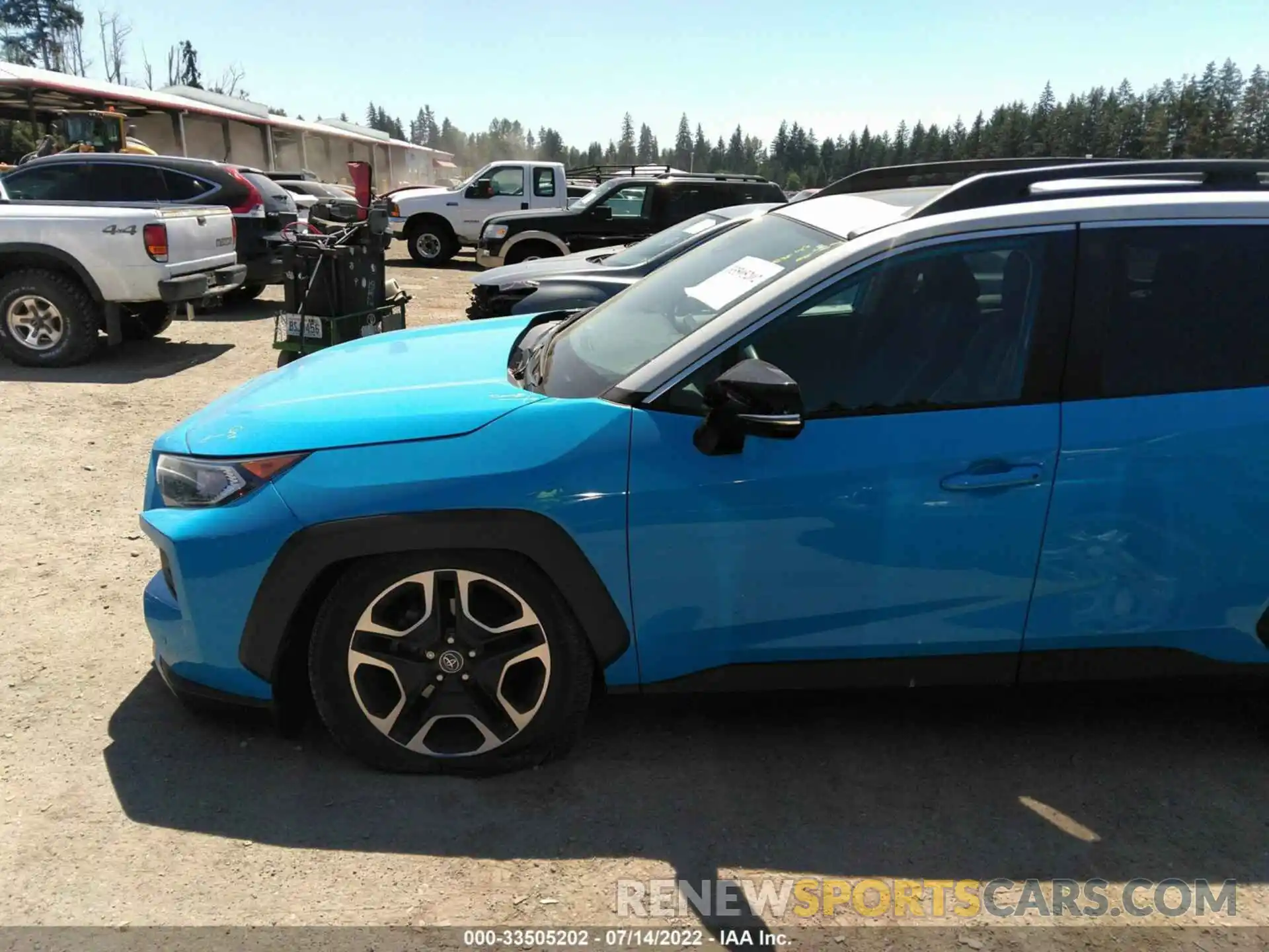 6 Photograph of a damaged car 2T3J1RFV0KC017079 TOYOTA RAV4 2019