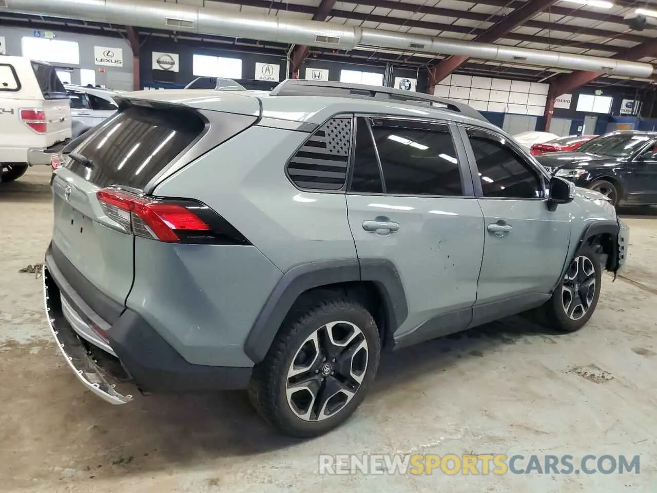 3 Photograph of a damaged car 2T3J1RFV0KW019414 TOYOTA RAV4 2019