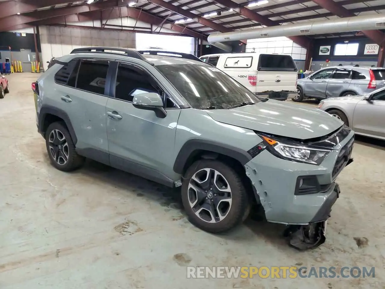 4 Photograph of a damaged car 2T3J1RFV0KW019414 TOYOTA RAV4 2019