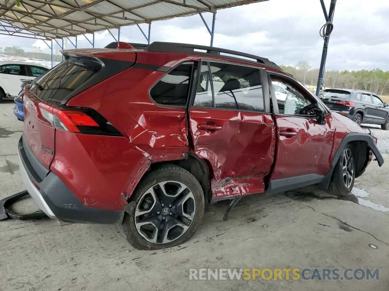 3 Photograph of a damaged car 2T3J1RFV0KW033331 TOYOTA RAV4 2019