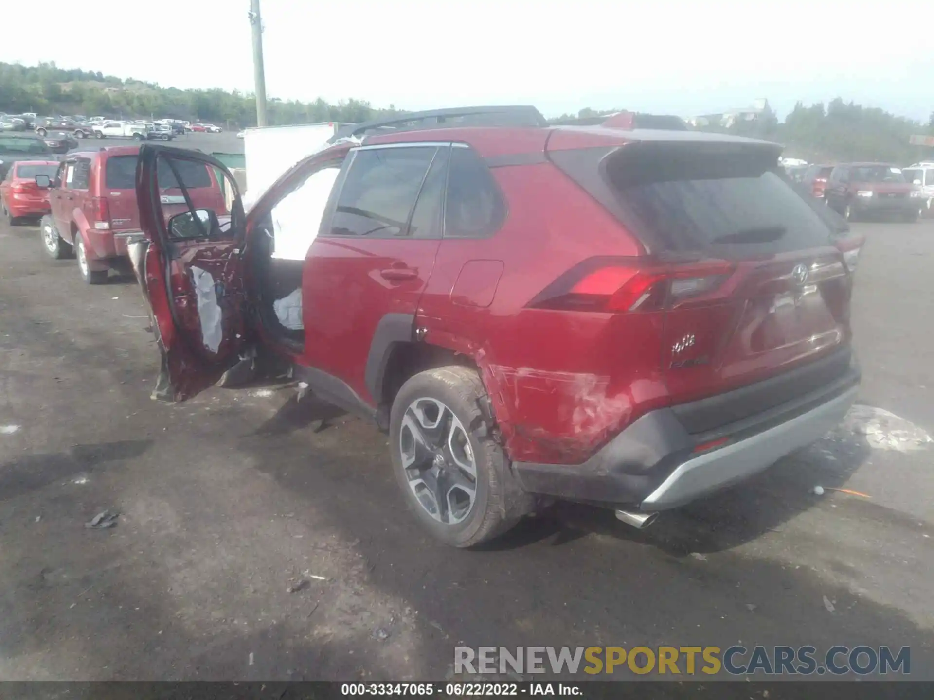 3 Photograph of a damaged car 2T3J1RFV0KW035001 TOYOTA RAV4 2019