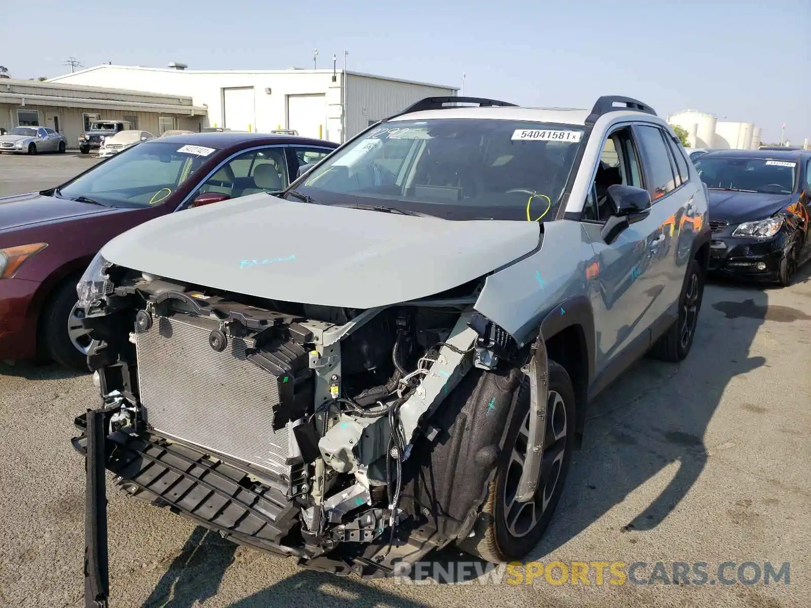 2 Photograph of a damaged car 2T3J1RFV0KW070671 TOYOTA RAV4 2019