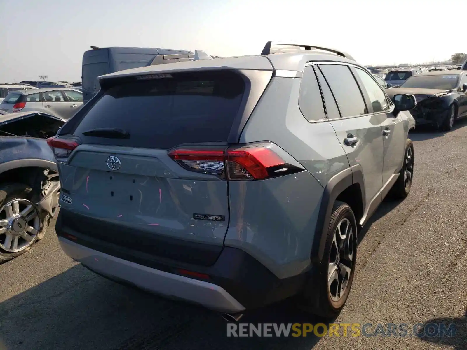 4 Photograph of a damaged car 2T3J1RFV0KW070671 TOYOTA RAV4 2019