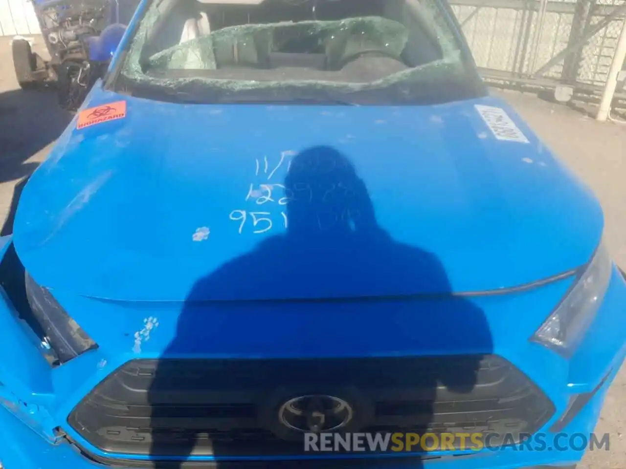 7 Photograph of a damaged car 2T3J1RFV1KC007936 TOYOTA RAV4 2019