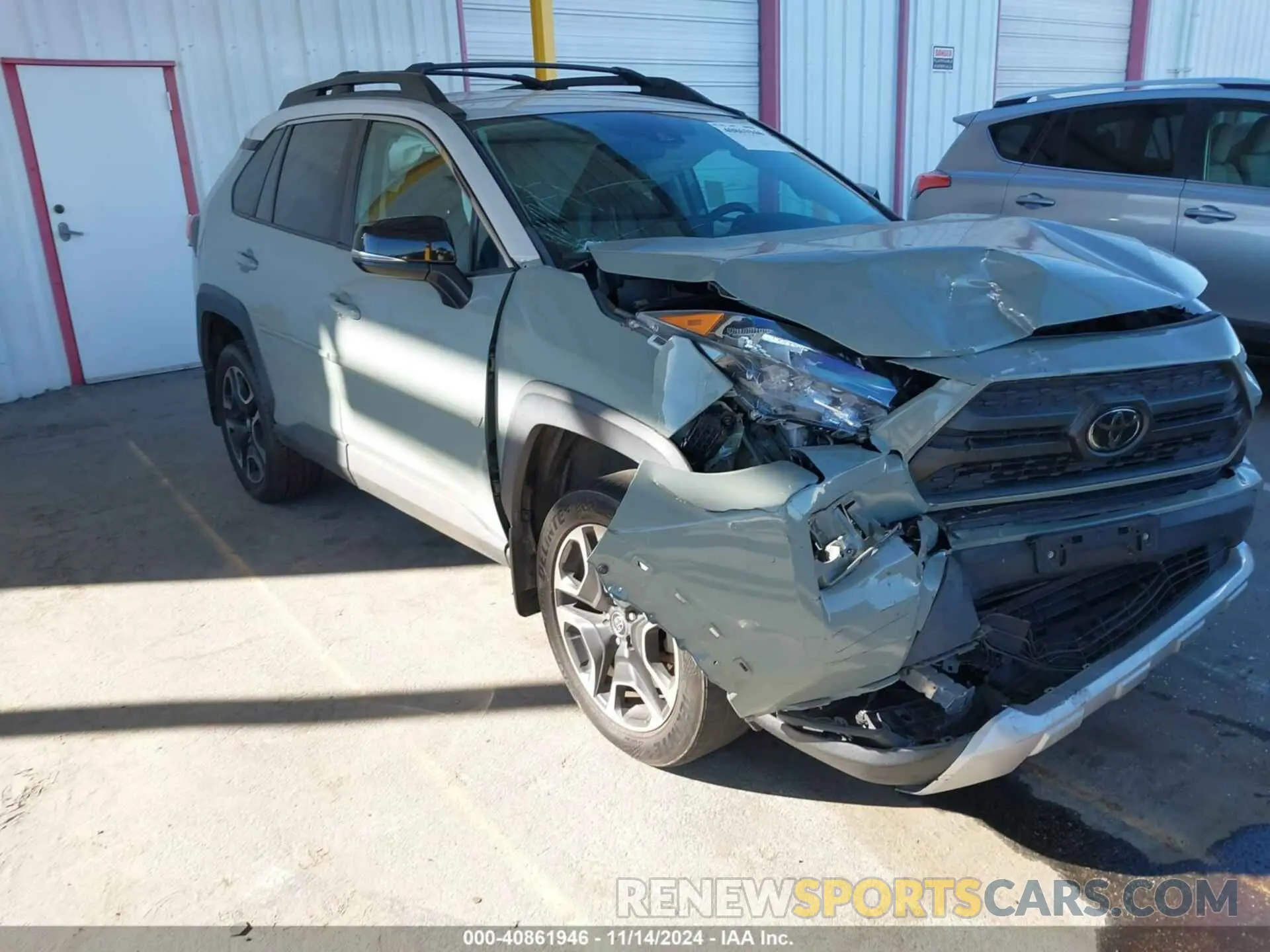 1 Photograph of a damaged car 2T3J1RFV1KC029354 TOYOTA RAV4 2019
