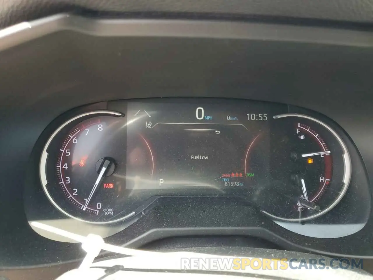 9 Photograph of a damaged car 2T3J1RFV1KW006025 TOYOTA RAV4 2019