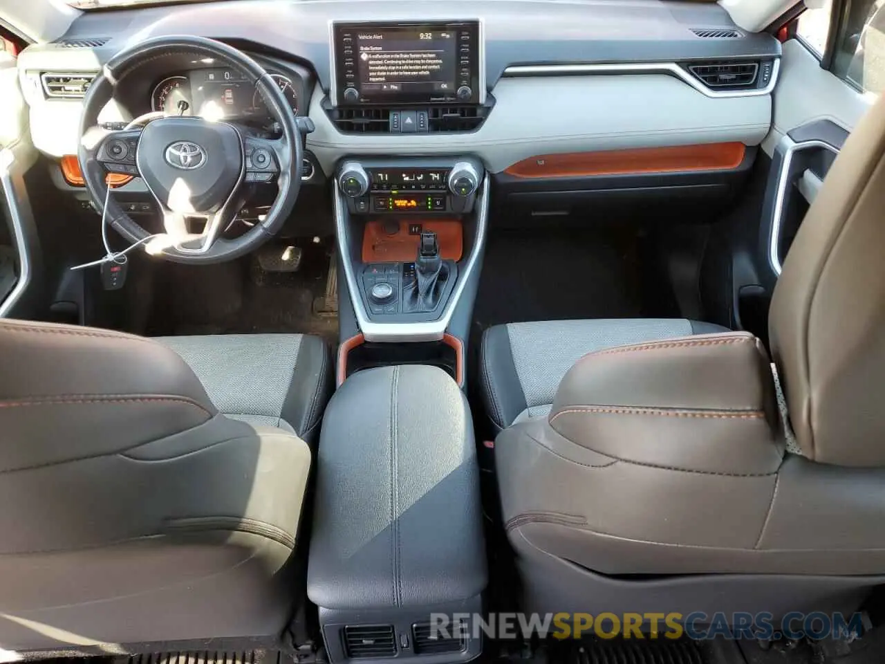 8 Photograph of a damaged car 2T3J1RFV1KW012682 TOYOTA RAV4 2019