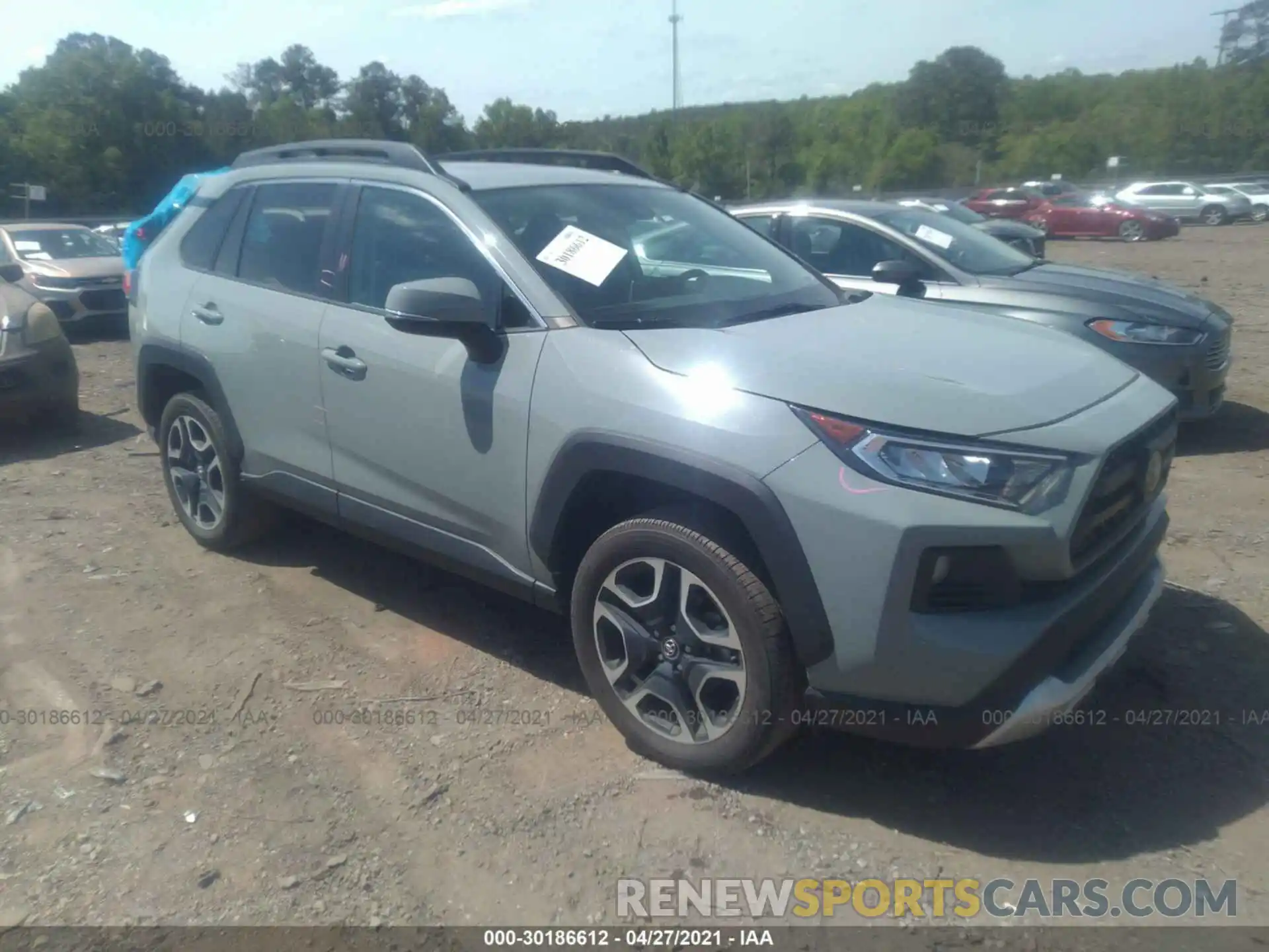 1 Photograph of a damaged car 2T3J1RFV1KW016179 TOYOTA RAV4 2019