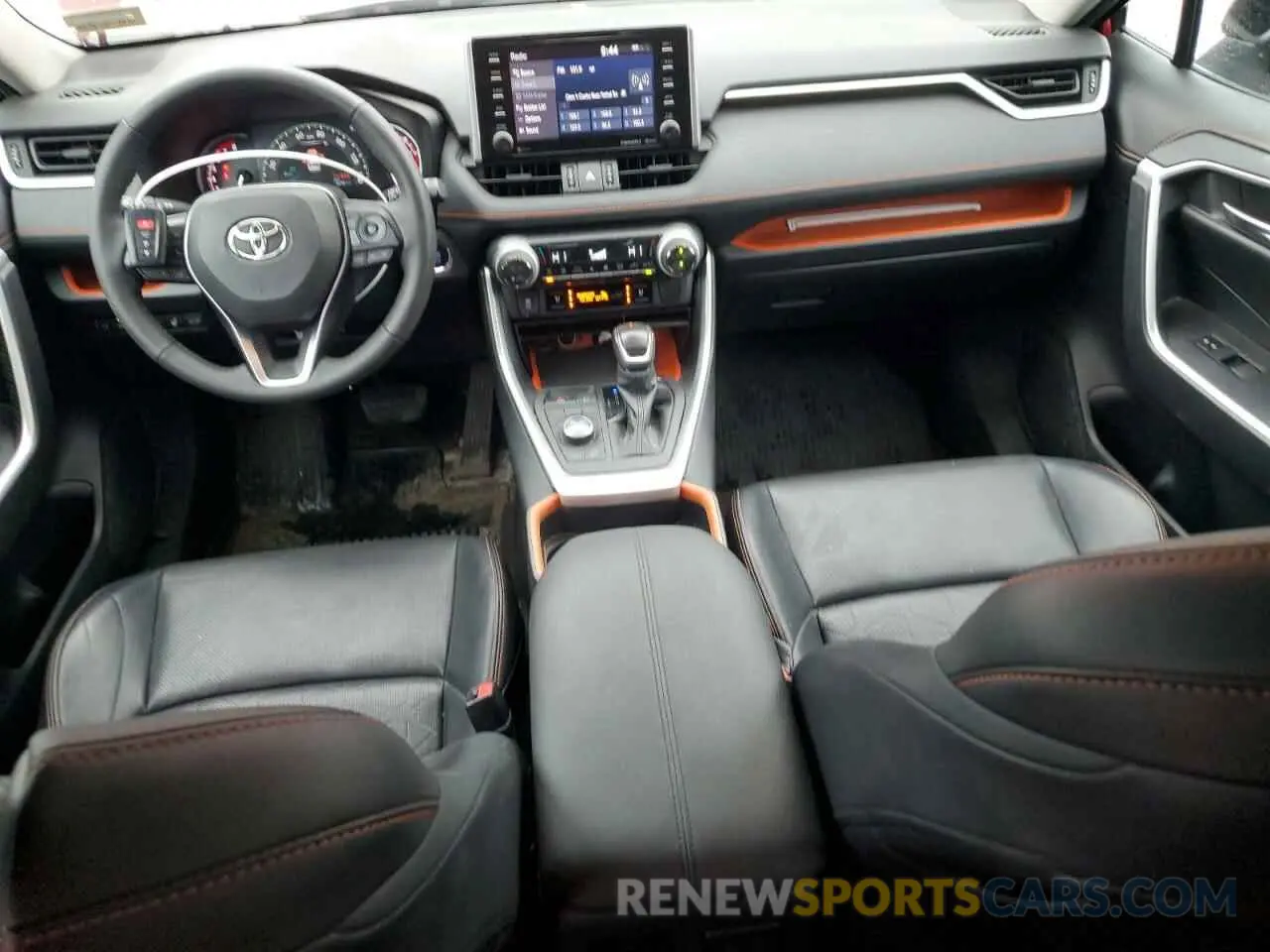 8 Photograph of a damaged car 2T3J1RFV2KW003022 TOYOTA RAV4 2019