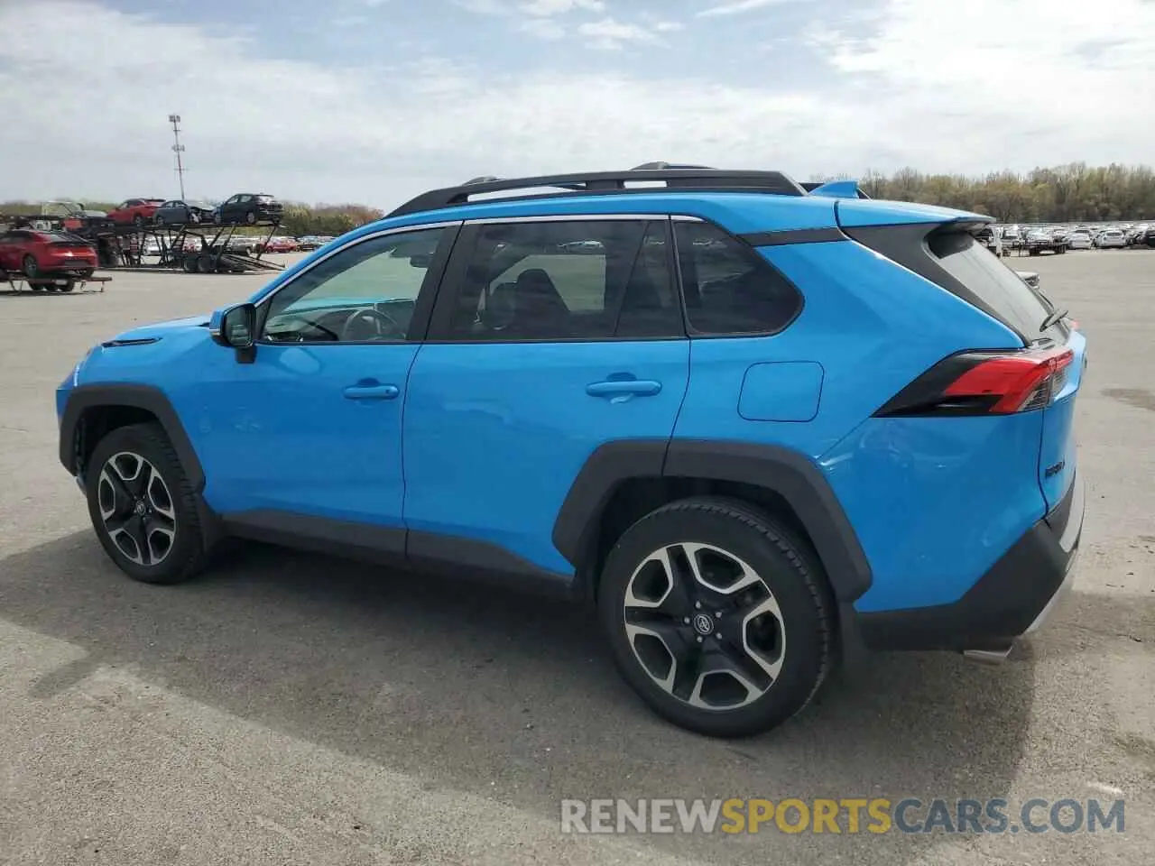 2 Photograph of a damaged car 2T3J1RFV2KW010228 TOYOTA RAV4 2019