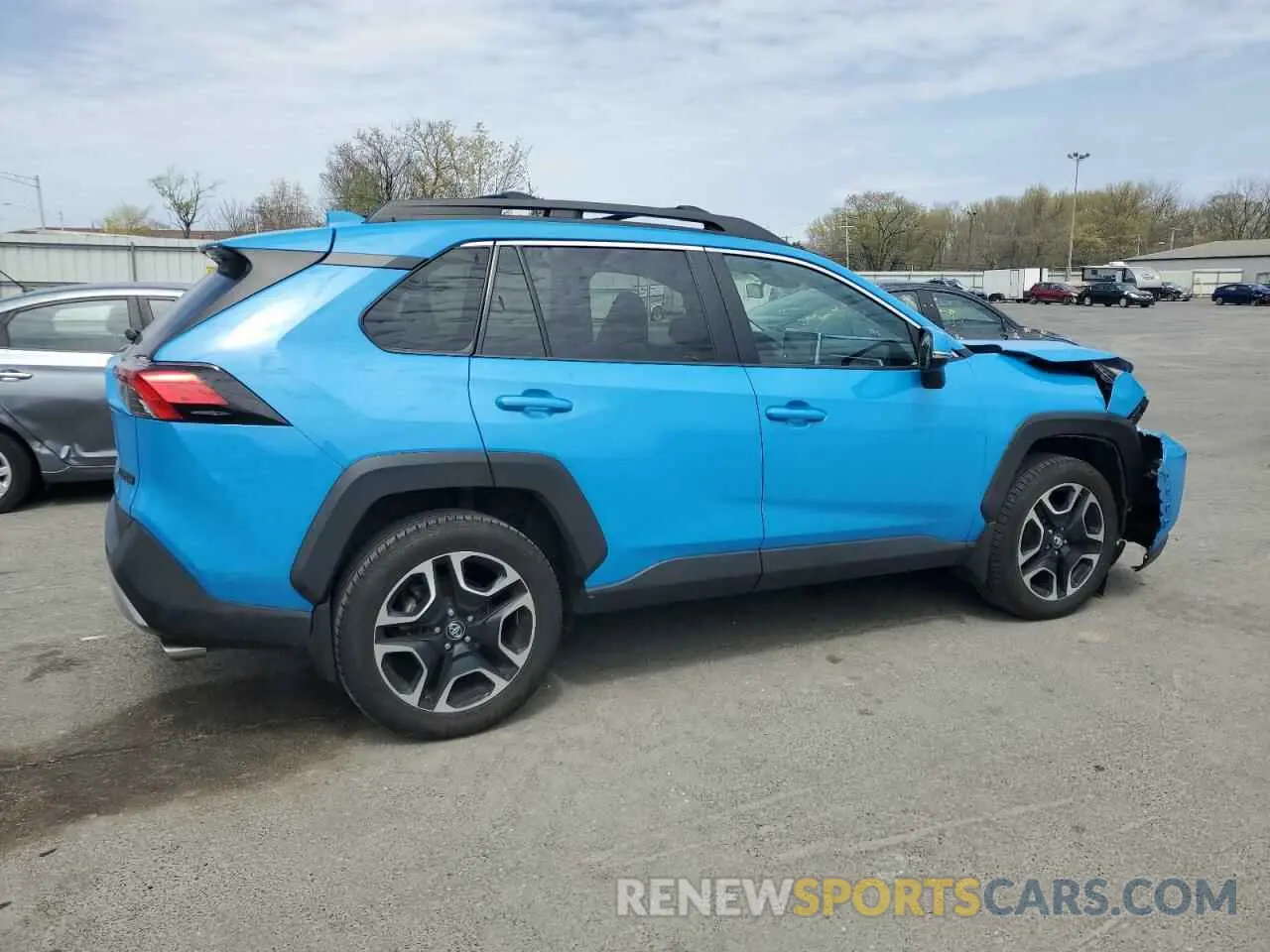 3 Photograph of a damaged car 2T3J1RFV2KW010228 TOYOTA RAV4 2019
