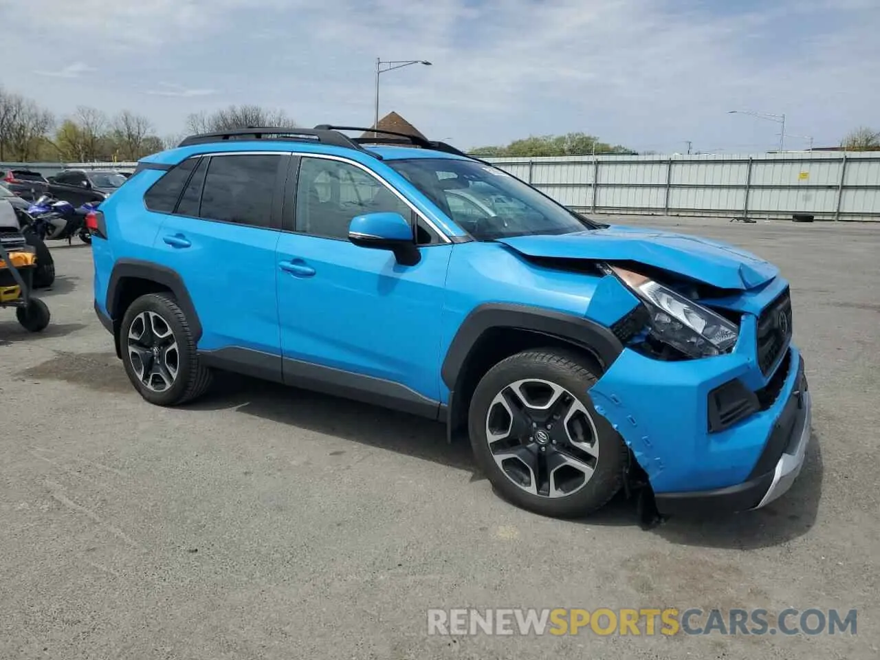 4 Photograph of a damaged car 2T3J1RFV2KW010228 TOYOTA RAV4 2019