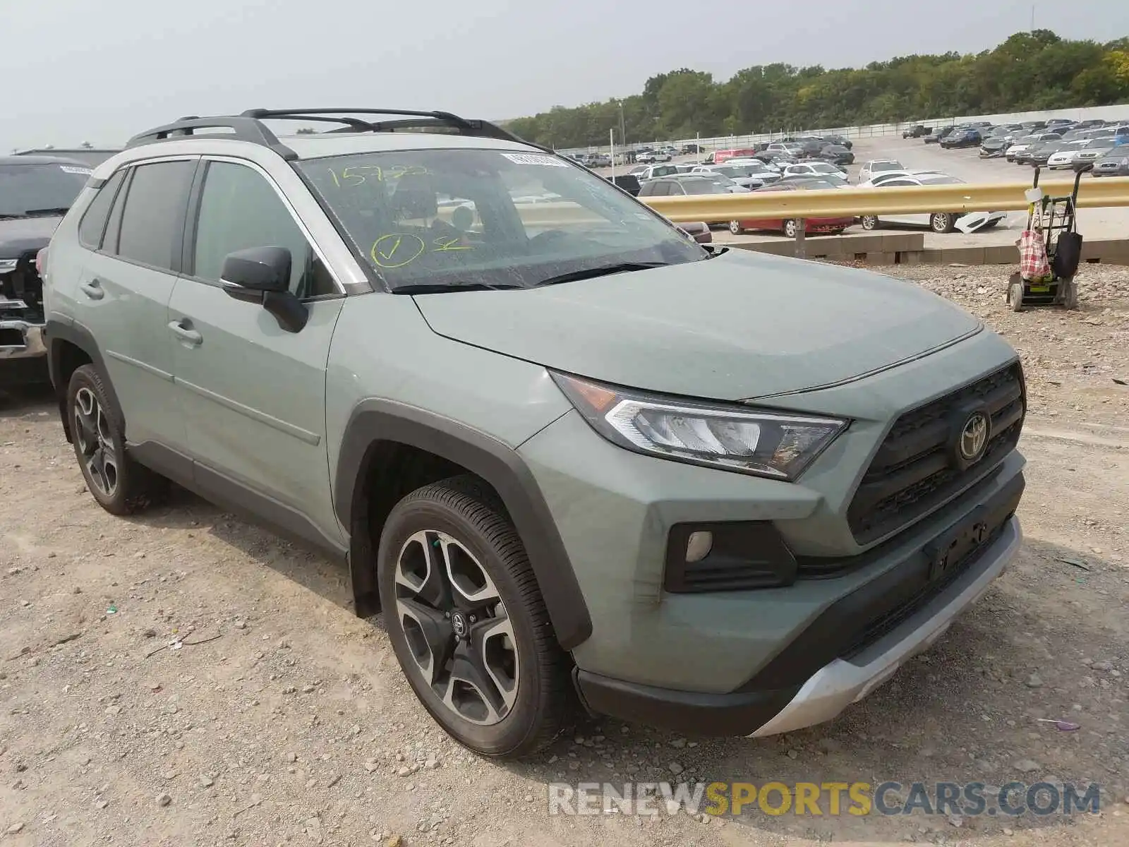 1 Photograph of a damaged car 2T3J1RFV2KW015722 TOYOTA RAV4 2019