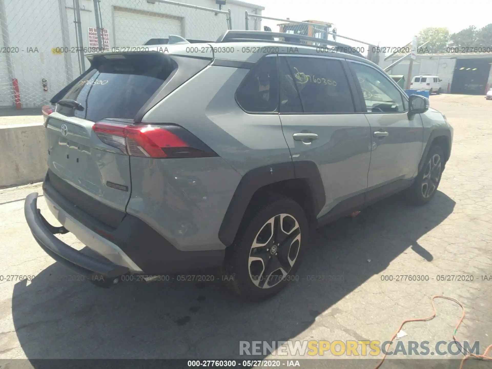 4 Photograph of a damaged car 2T3J1RFV2KW017020 TOYOTA RAV4 2019