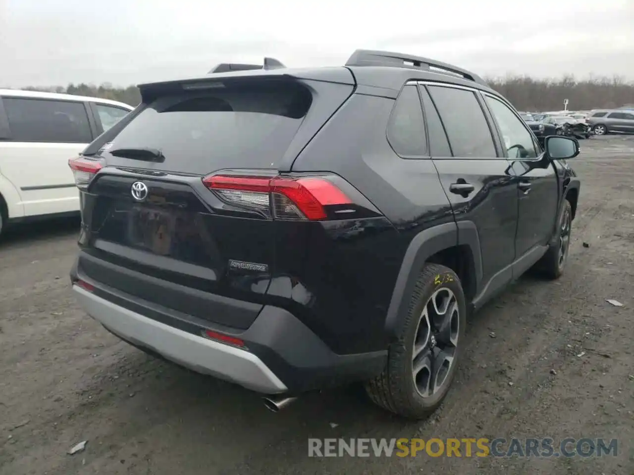 4 Photograph of a damaged car 2T3J1RFV2KW026834 TOYOTA RAV4 2019