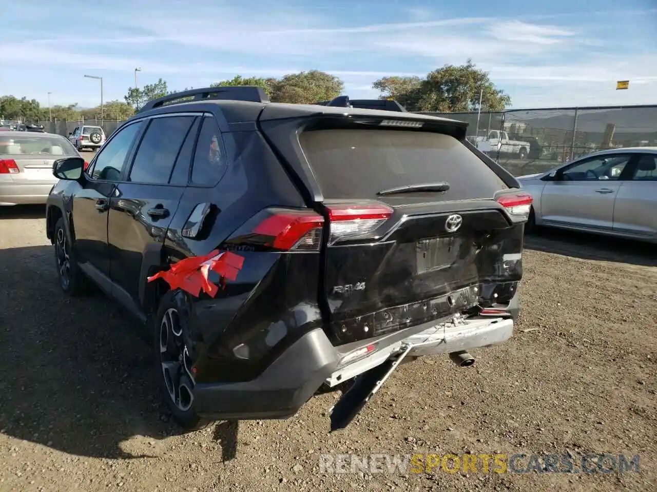 3 Photograph of a damaged car 2T3J1RFV2KW029863 TOYOTA RAV4 2019