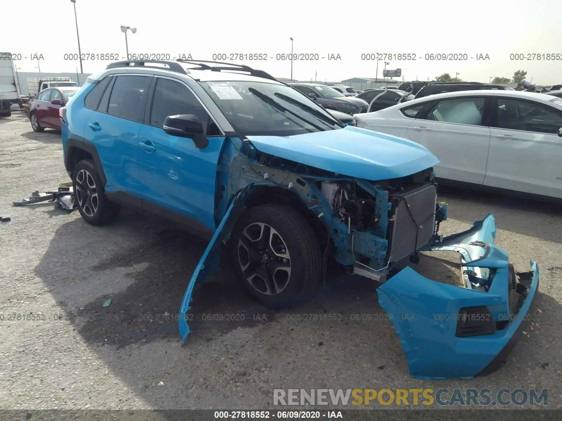 1 Photograph of a damaged car 2T3J1RFV2KW030799 TOYOTA RAV4 2019