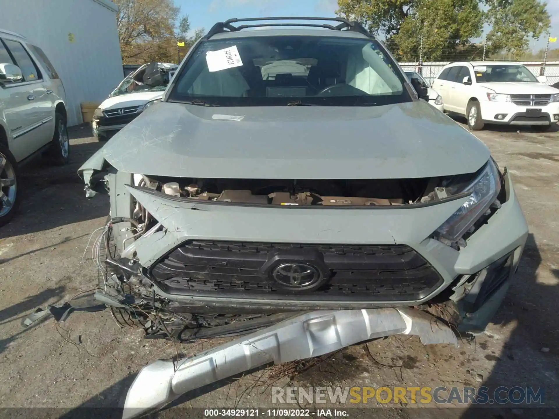 6 Photograph of a damaged car 2T3J1RFV2KW043245 TOYOTA RAV4 2019