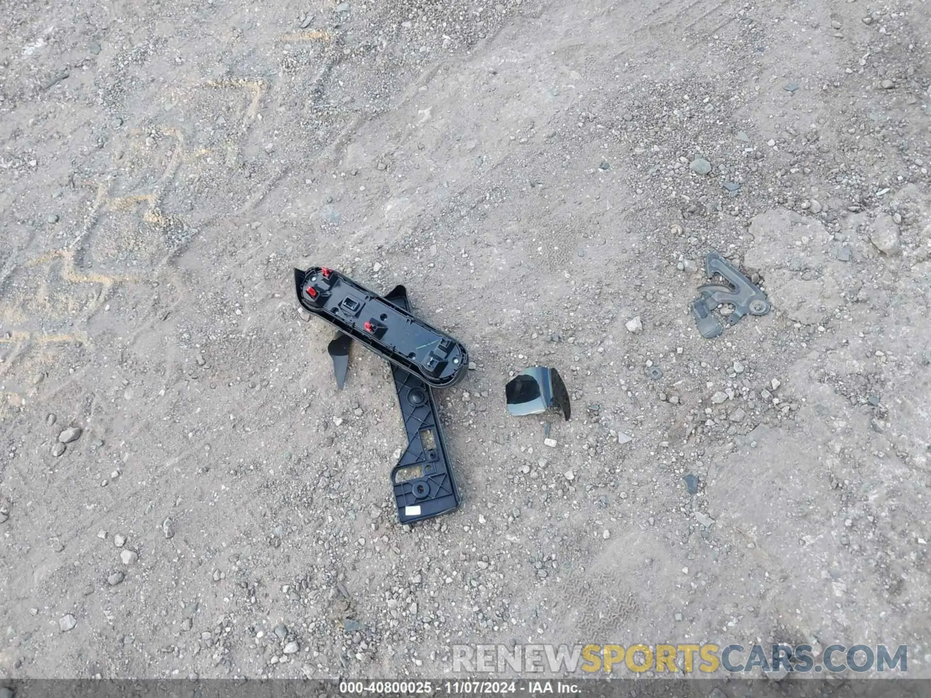 12 Photograph of a damaged car 2T3J1RFV2KW061311 TOYOTA RAV4 2019