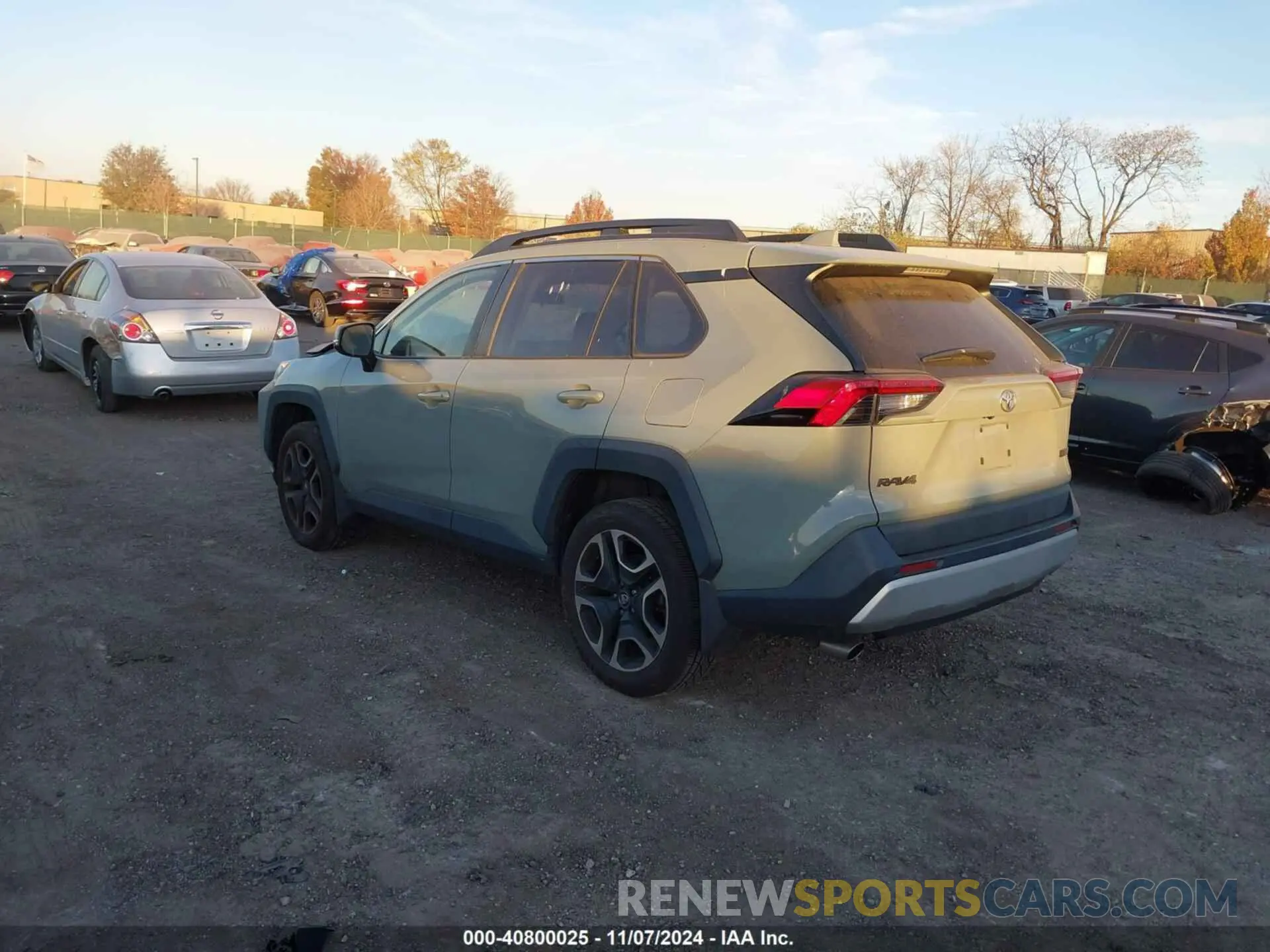 3 Photograph of a damaged car 2T3J1RFV2KW061311 TOYOTA RAV4 2019