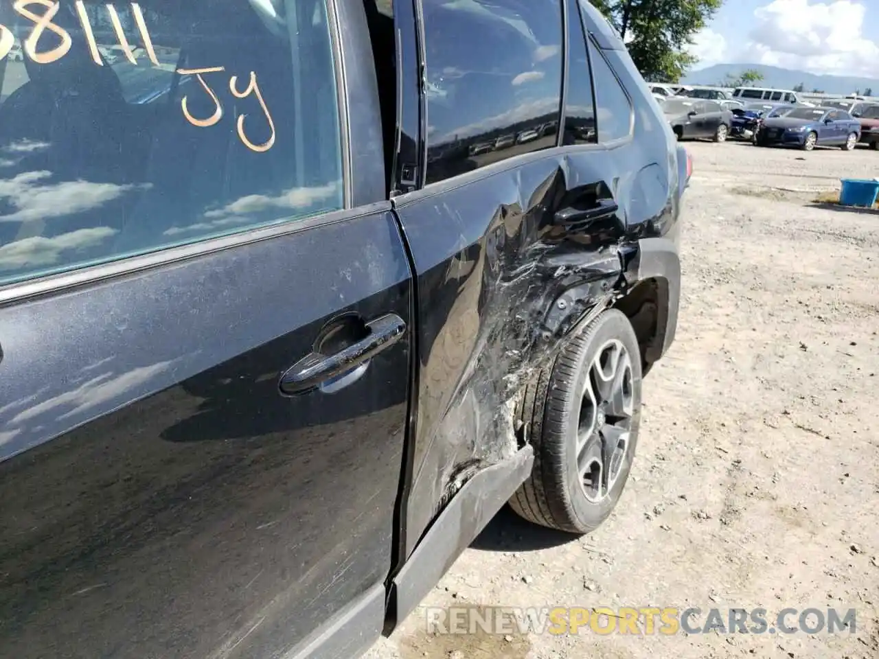 9 Photograph of a damaged car 2T3J1RFV3KC006058 TOYOTA RAV4 2019