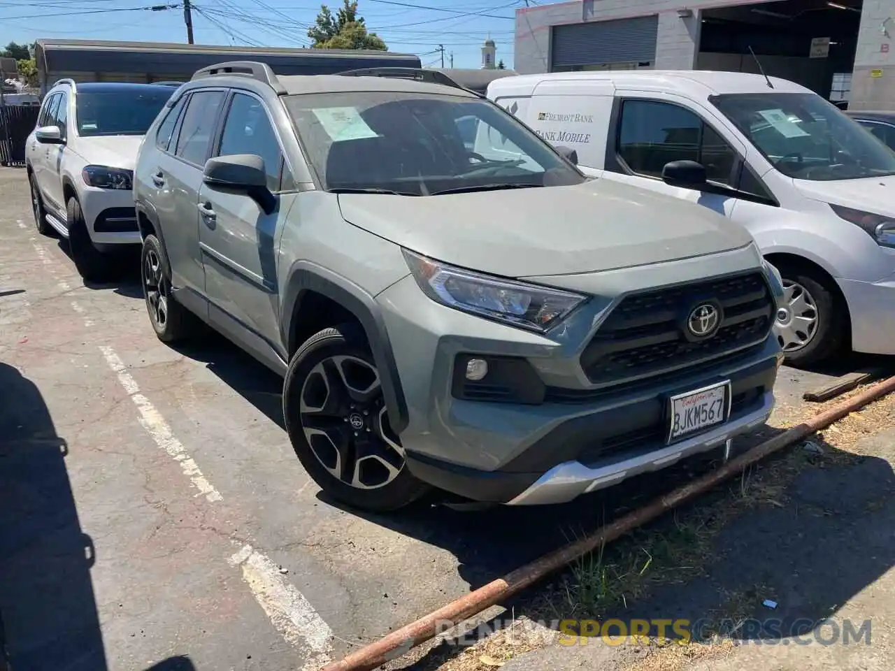 1 Photograph of a damaged car 2T3J1RFV3KW001232 TOYOTA RAV4 2019