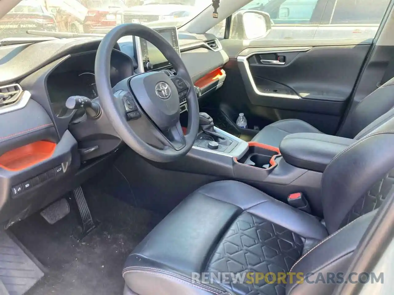 5 Photograph of a damaged car 2T3J1RFV3KW001232 TOYOTA RAV4 2019