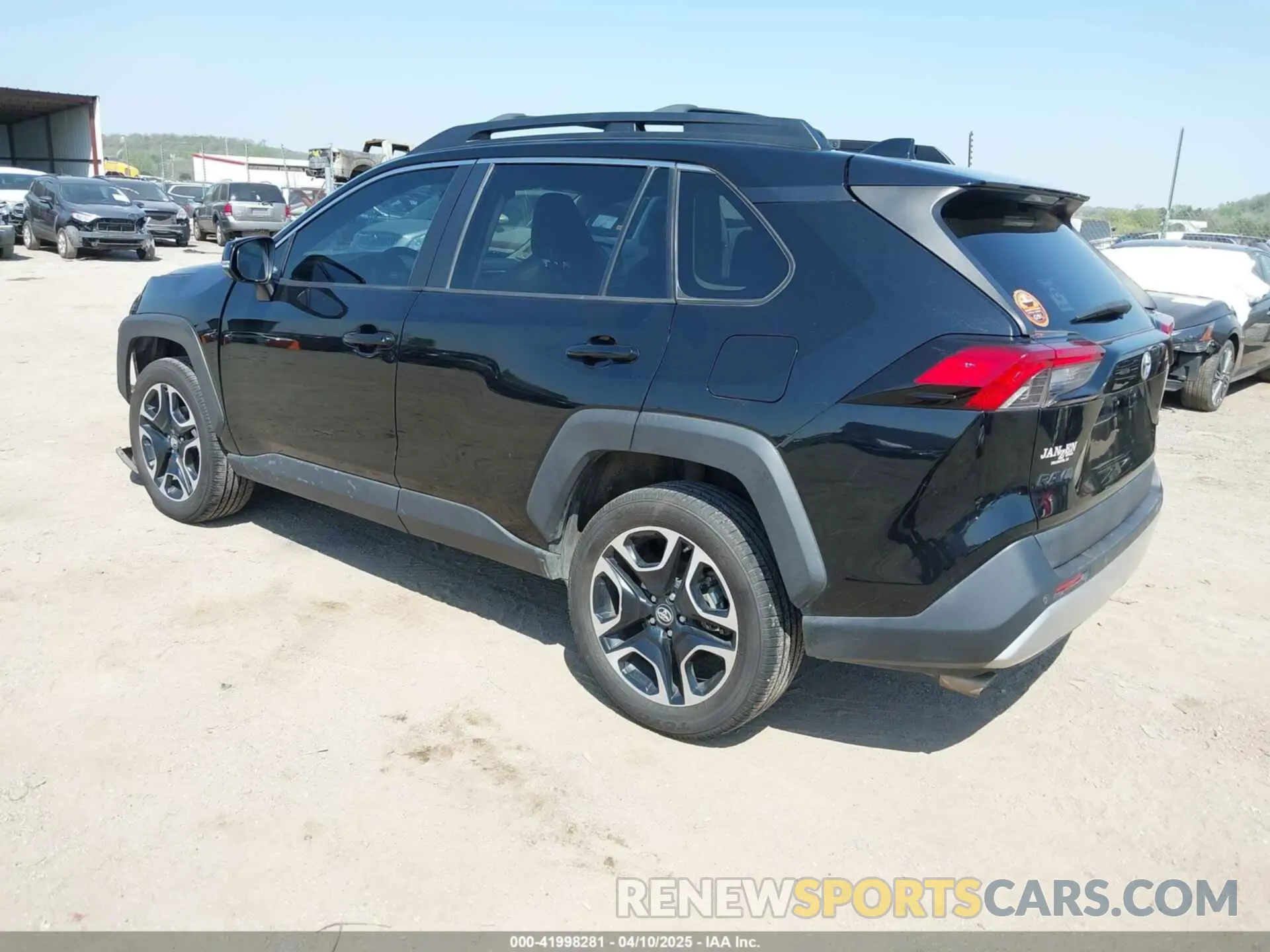 3 Photograph of a damaged car 2T3J1RFV3KW001716 TOYOTA RAV4 2019