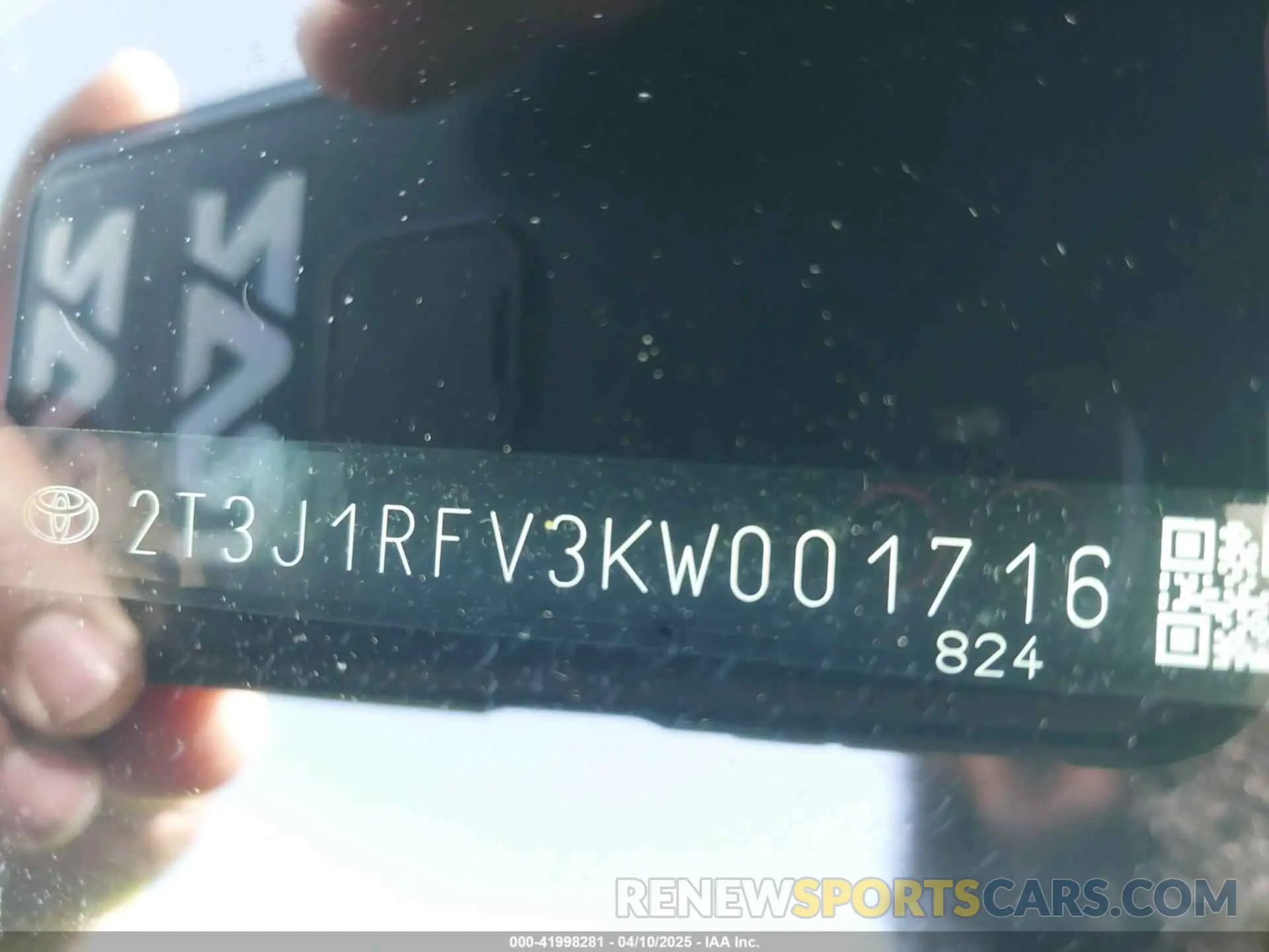 9 Photograph of a damaged car 2T3J1RFV3KW001716 TOYOTA RAV4 2019