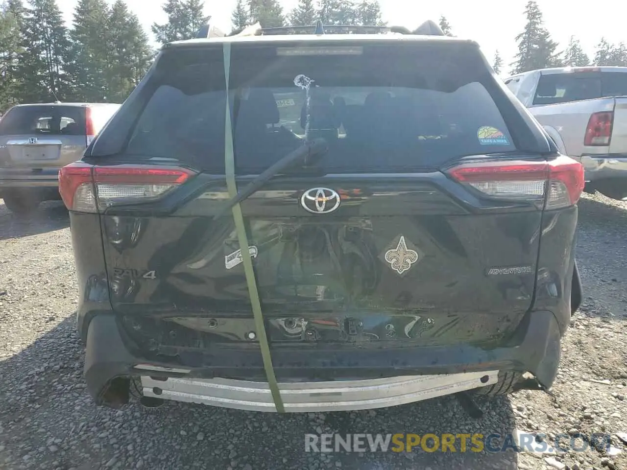 6 Photograph of a damaged car 2T3J1RFV3KW005930 TOYOTA RAV4 2019