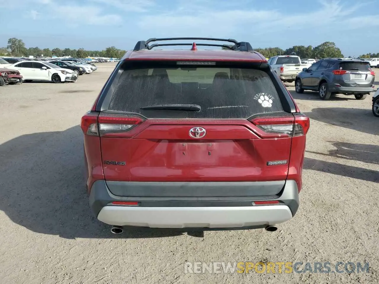 6 Photograph of a damaged car 2T3J1RFV3KW008732 TOYOTA RAV4 2019