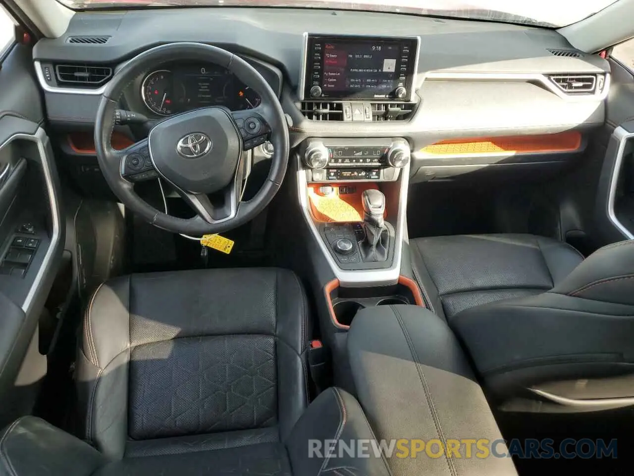 8 Photograph of a damaged car 2T3J1RFV3KW008732 TOYOTA RAV4 2019