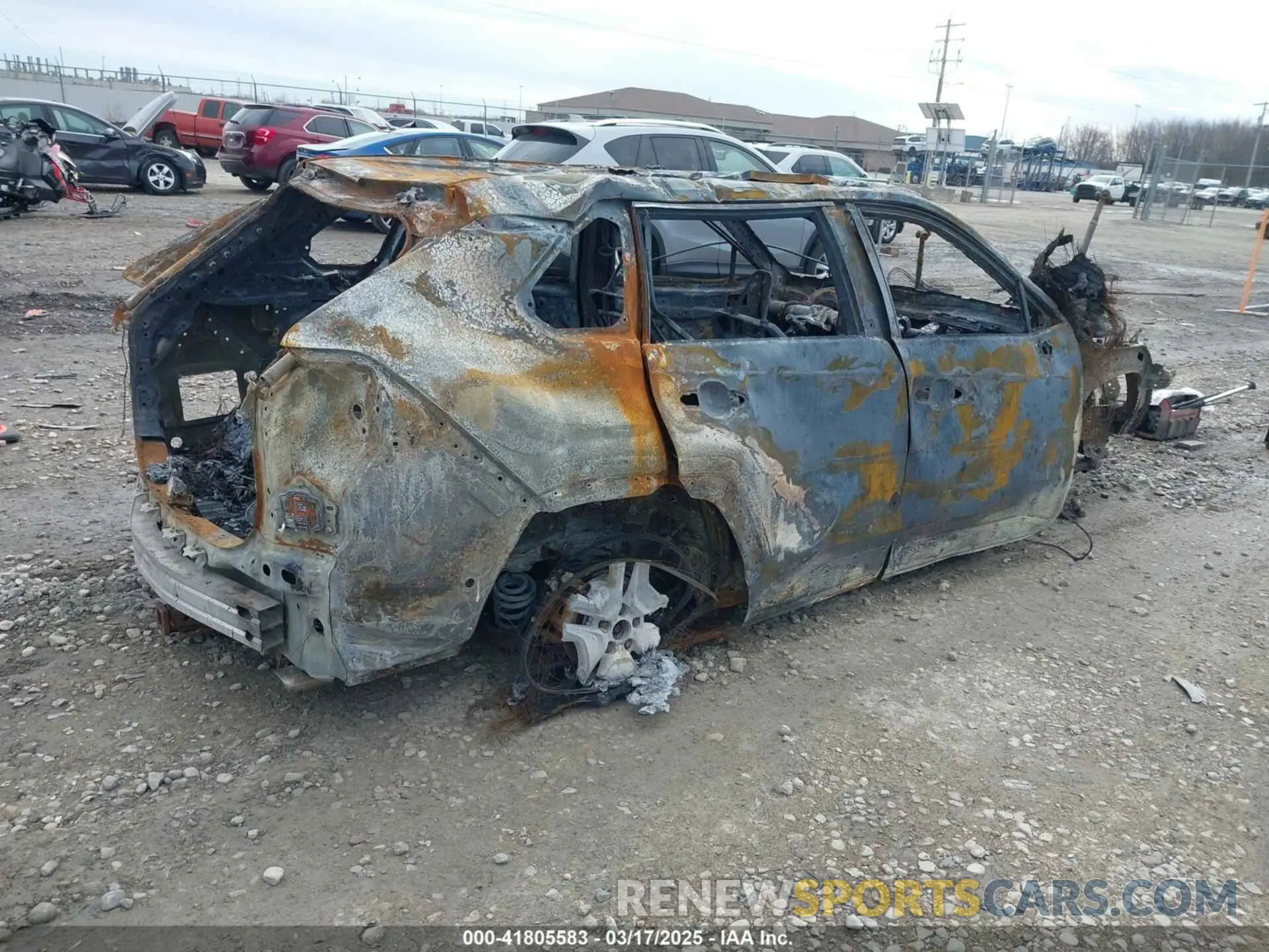 4 Photograph of a damaged car 2T3J1RFV4KW040136 TOYOTA RAV4 2019